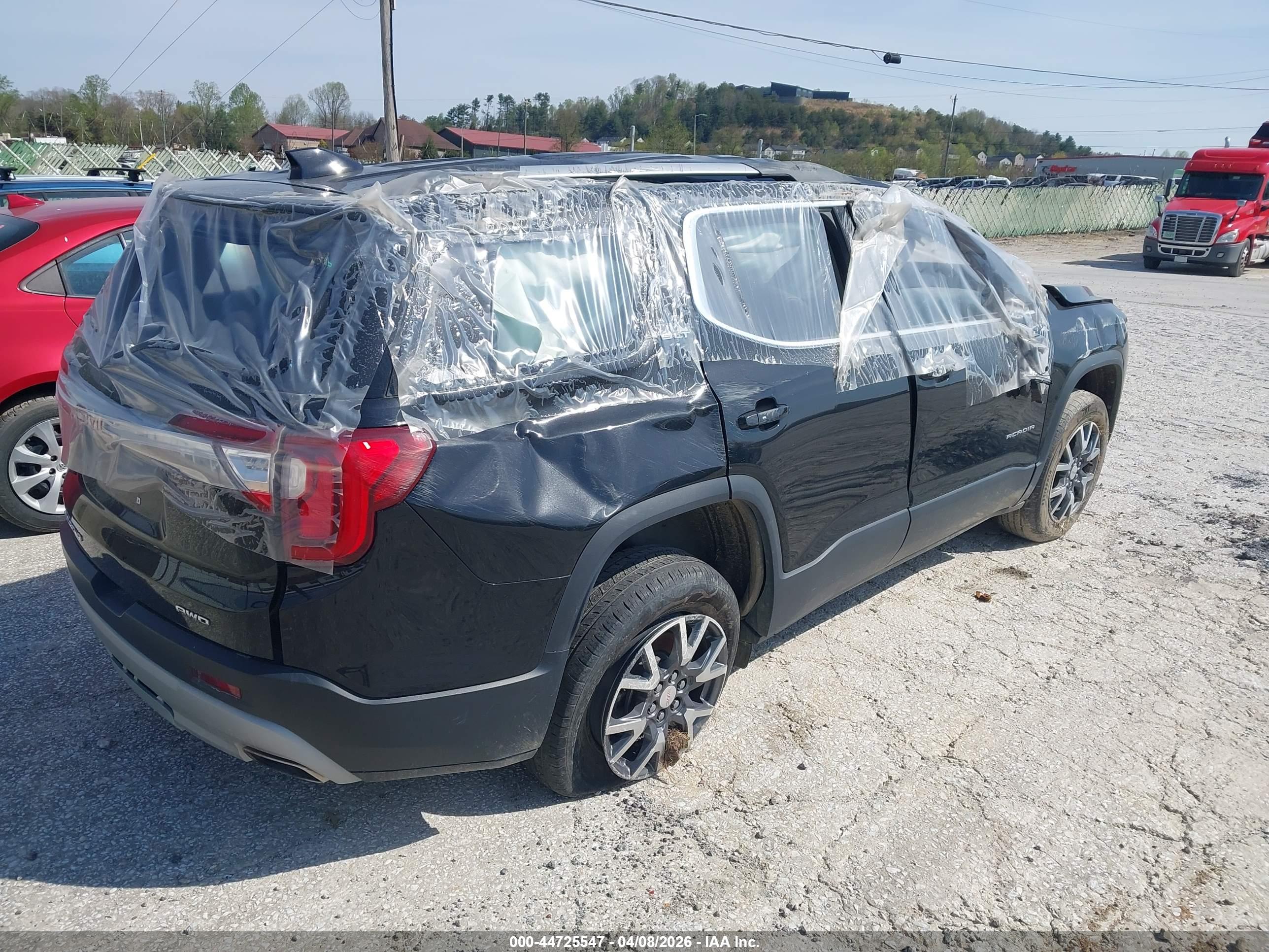 GMC ACADIA image 4