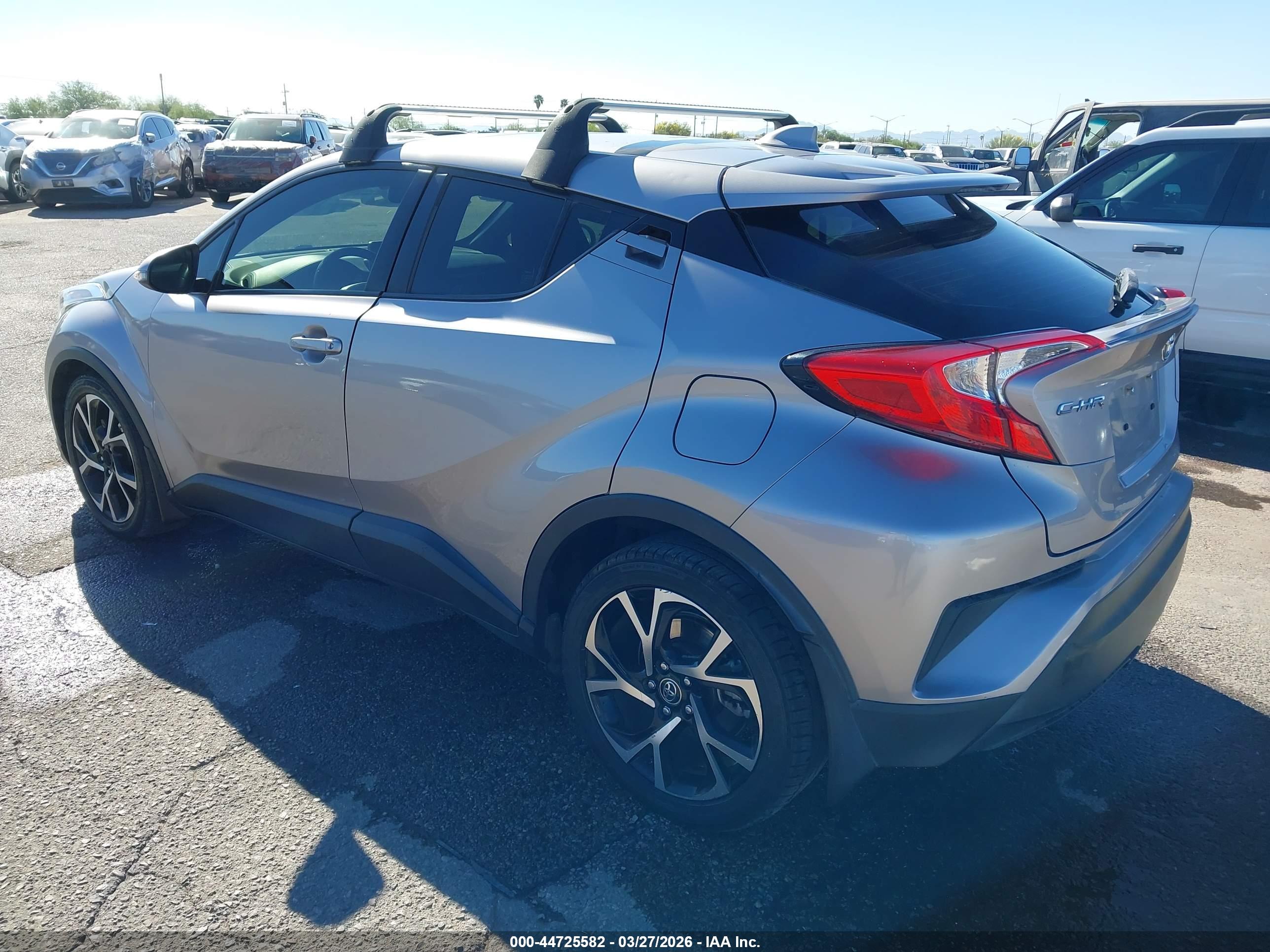 TOYOTA C-HR image 3