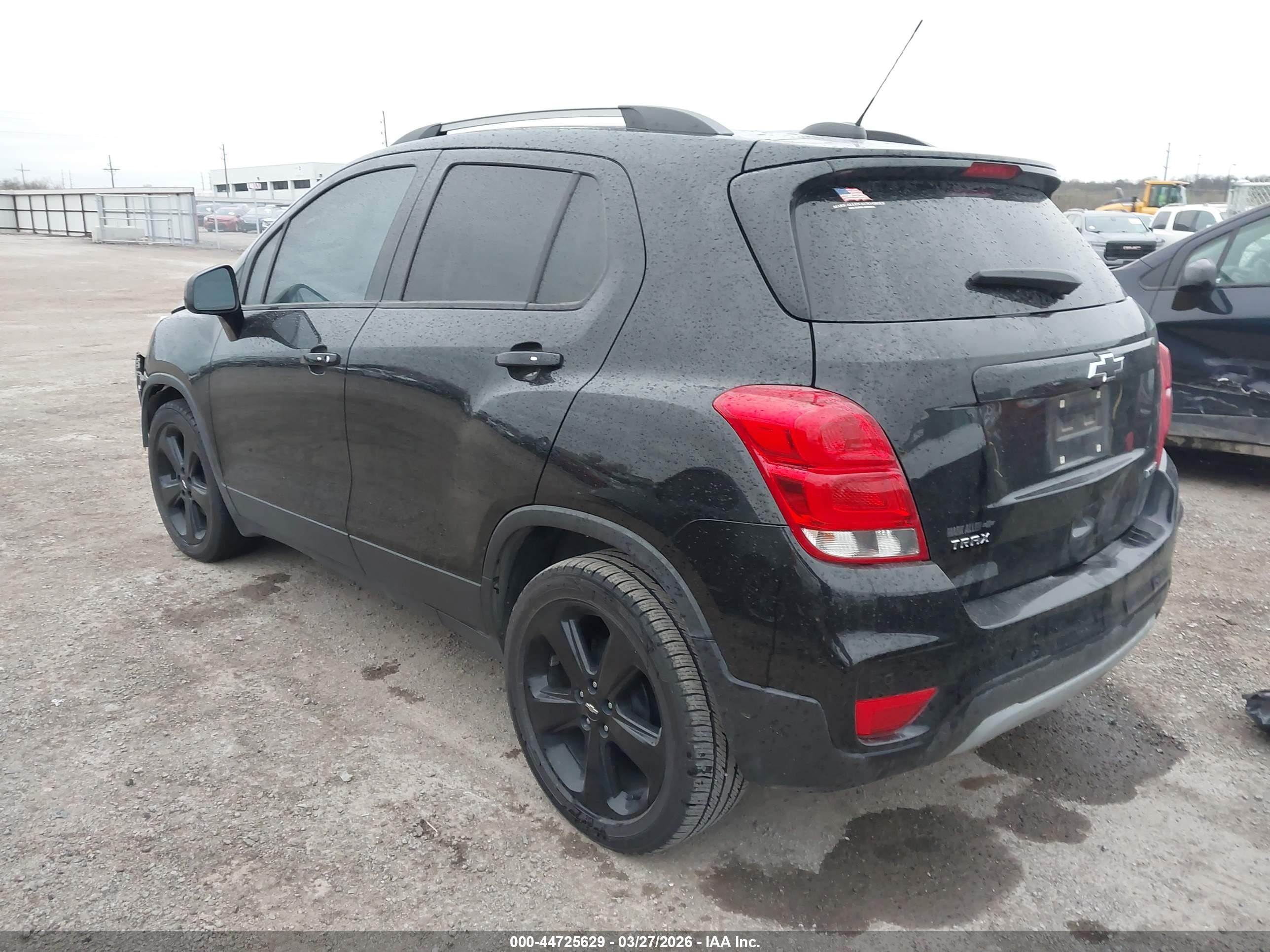 CHEVROLET TRAX image 3