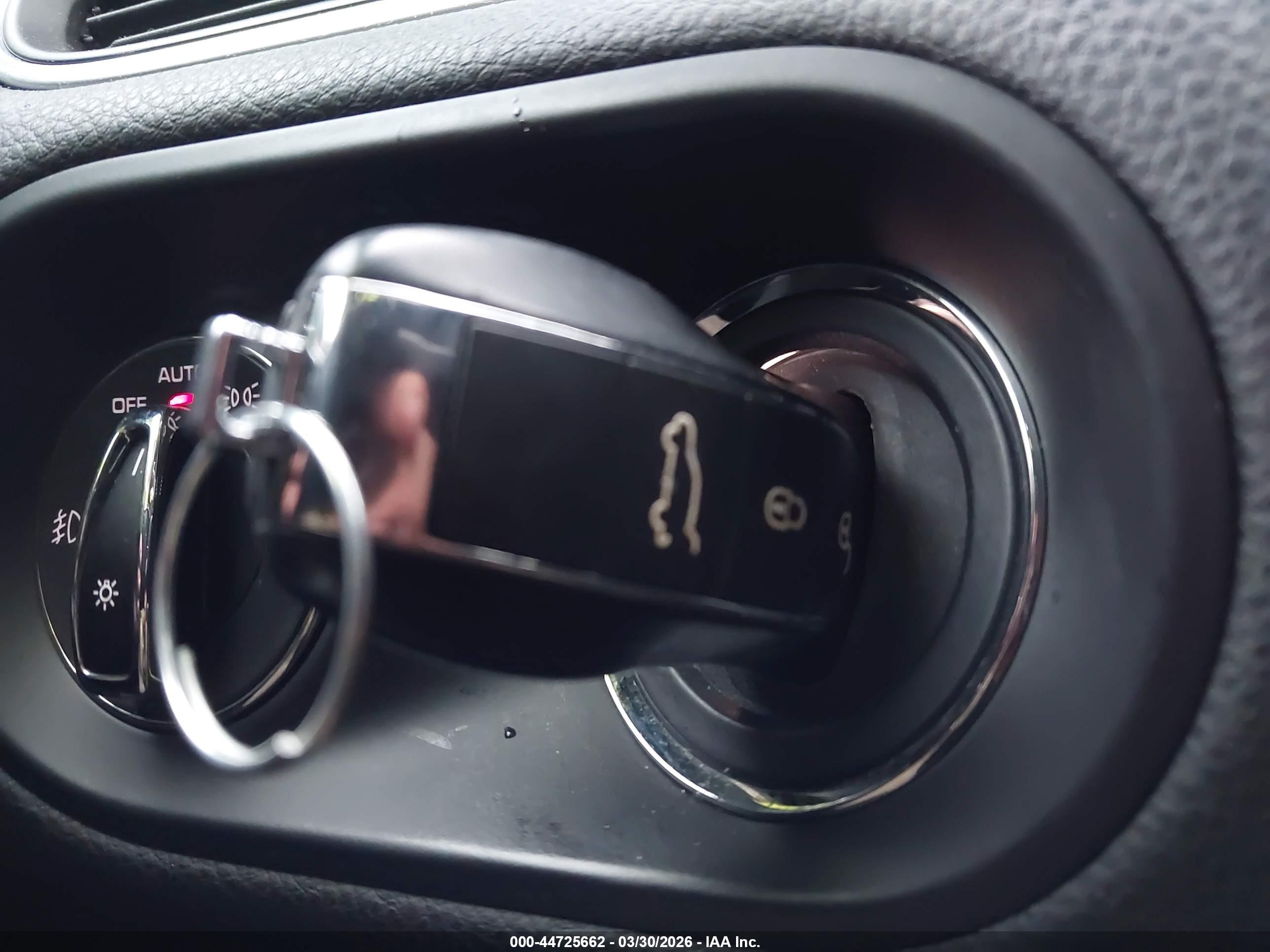 PORSCHE MACAN image 11