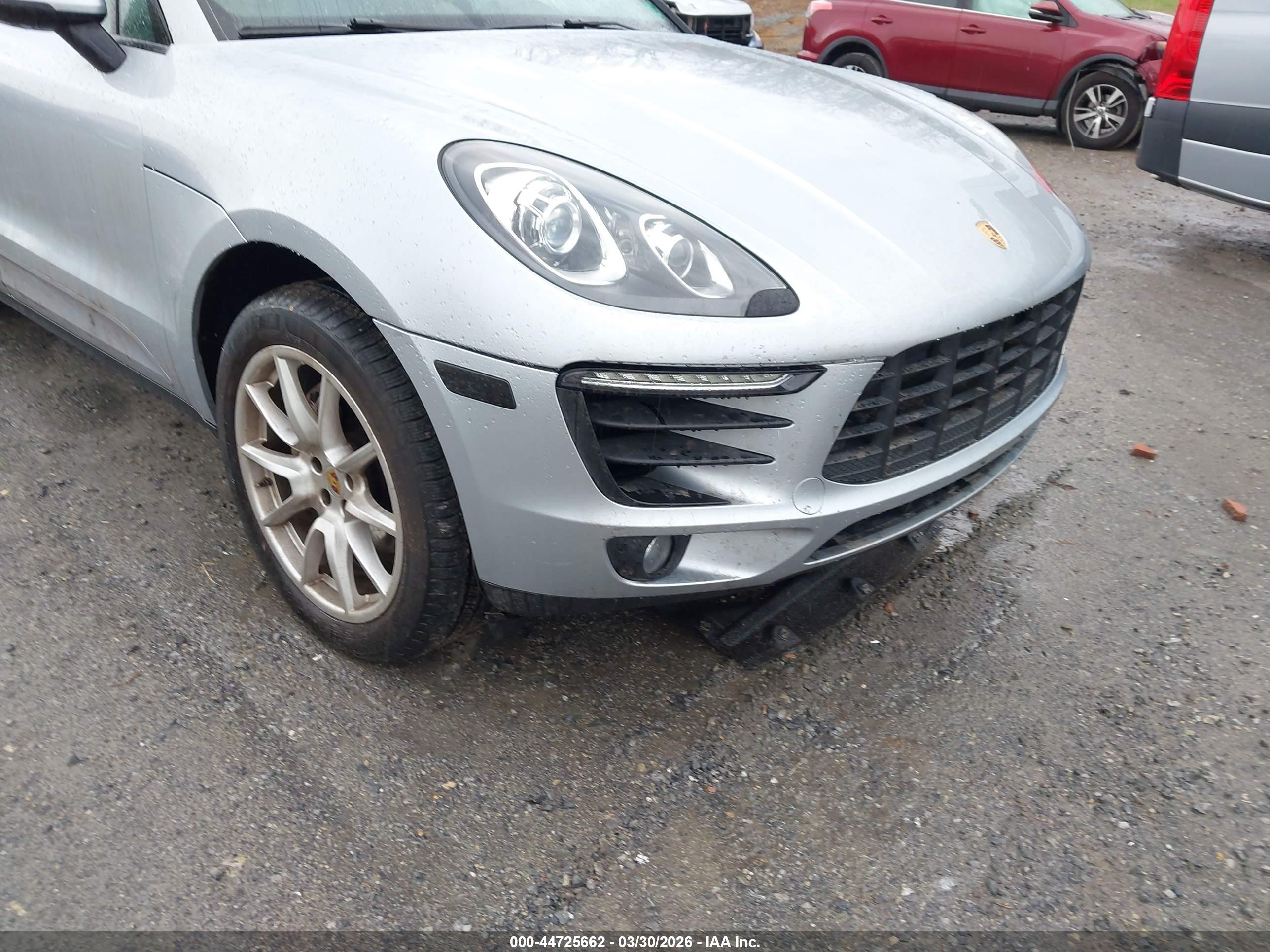 PORSCHE MACAN image 6