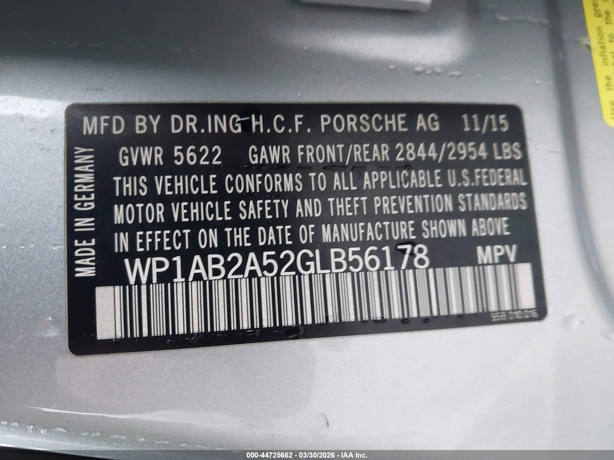 PORSCHE MACAN image 9