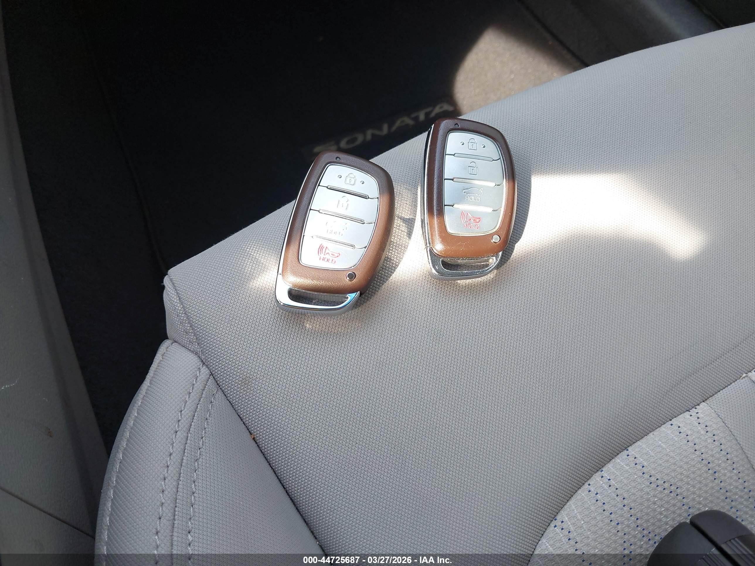 HYUNDAI SONATA image 11
