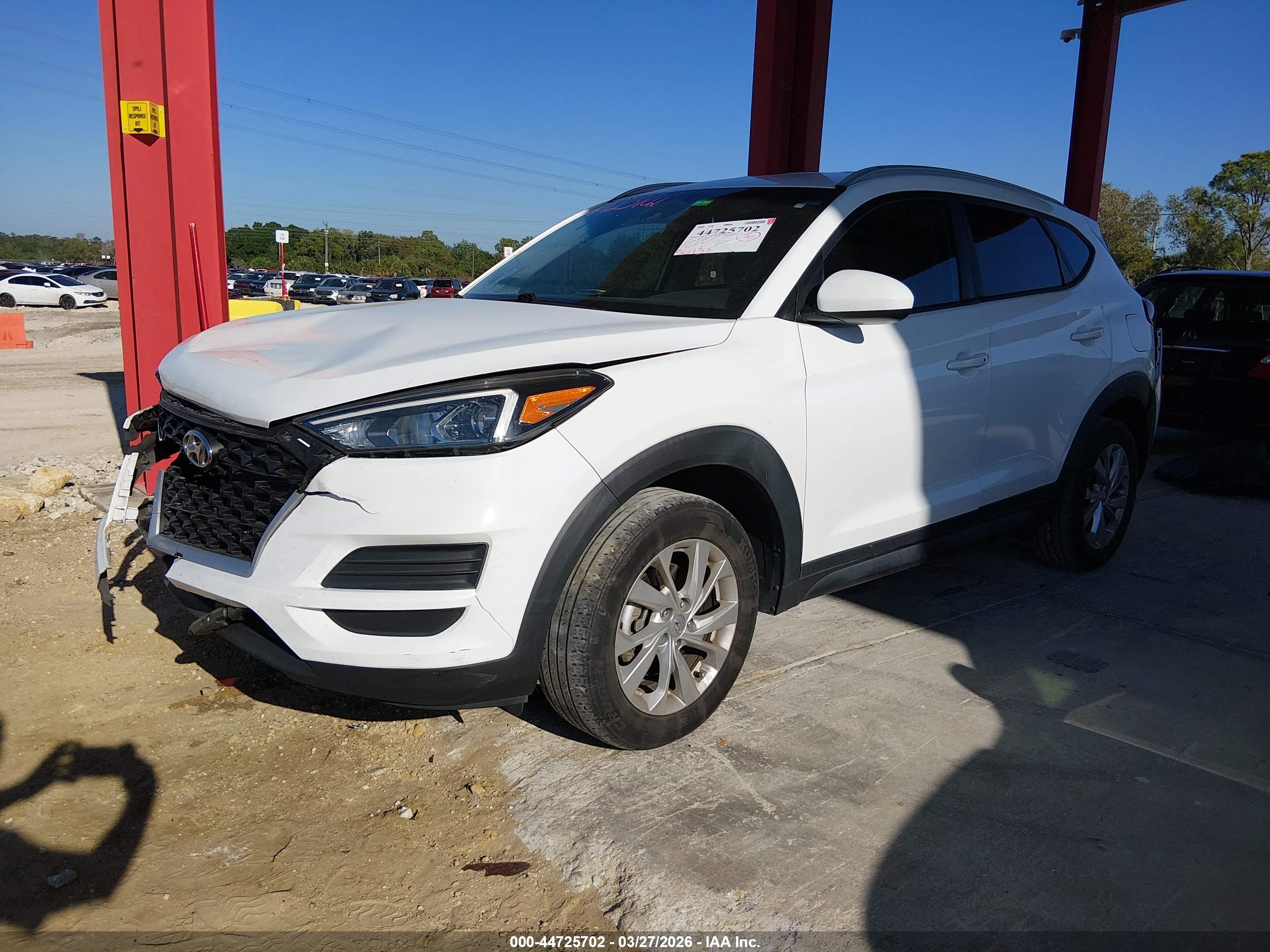 HYUNDAI TUCSON image 2