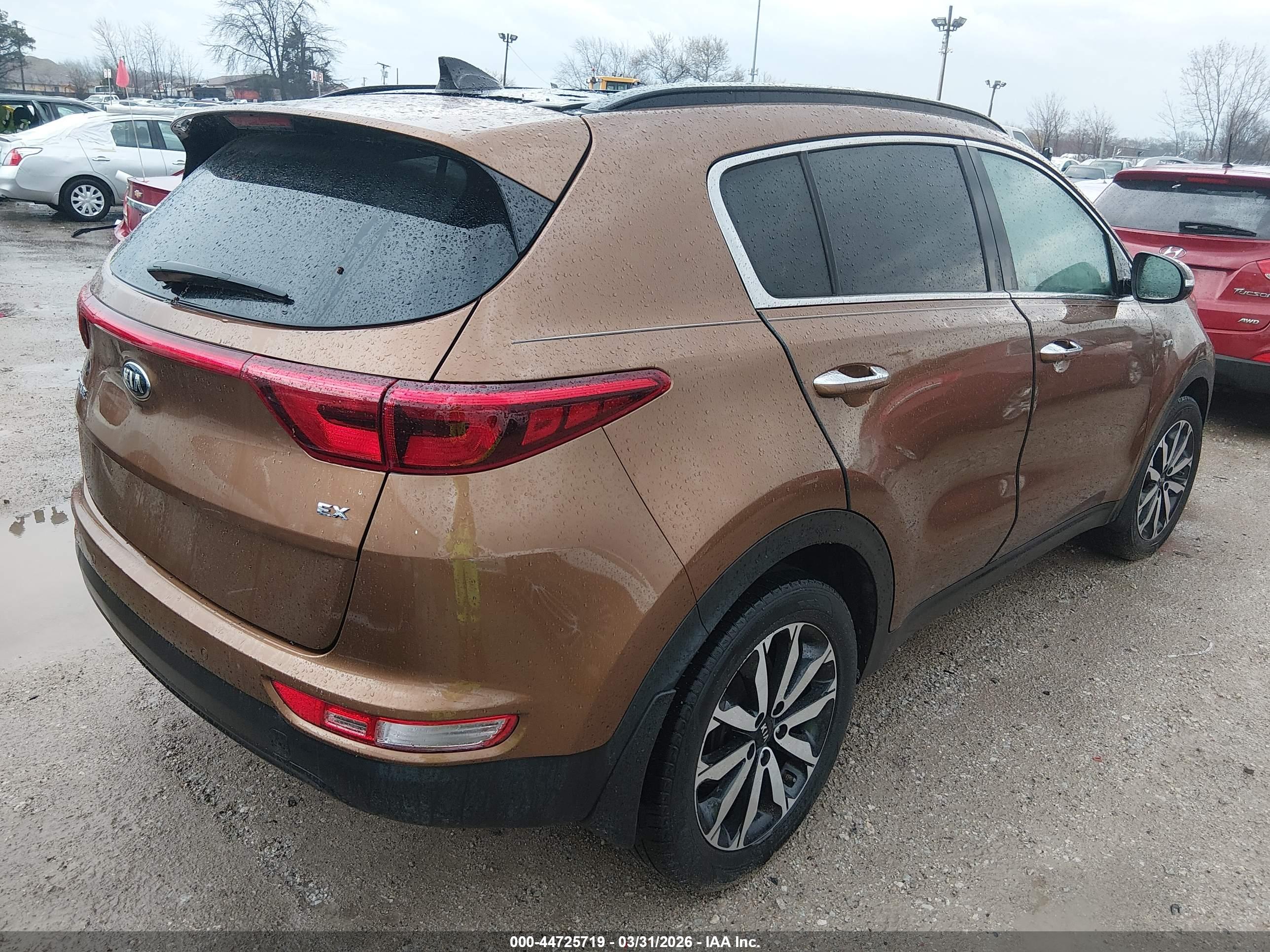 KIA SPORTAGE image 4