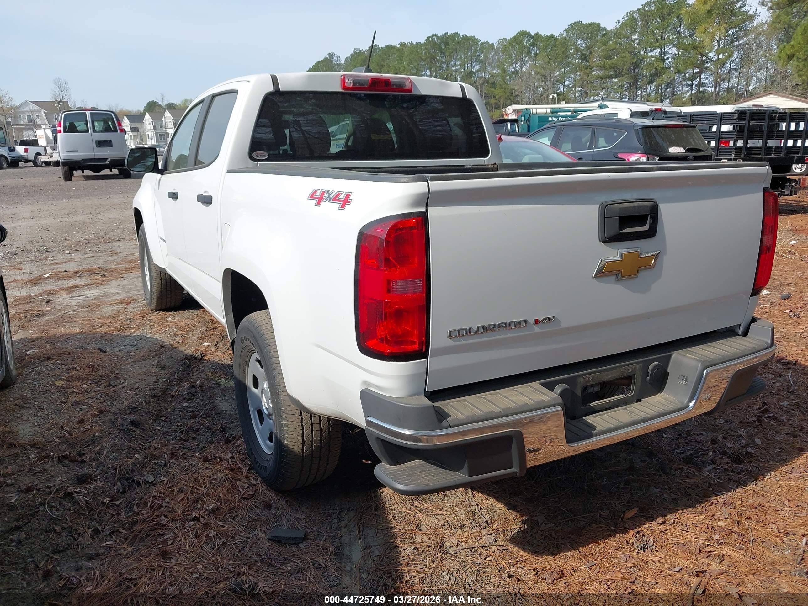 CHEVROLET COLORADO image 3