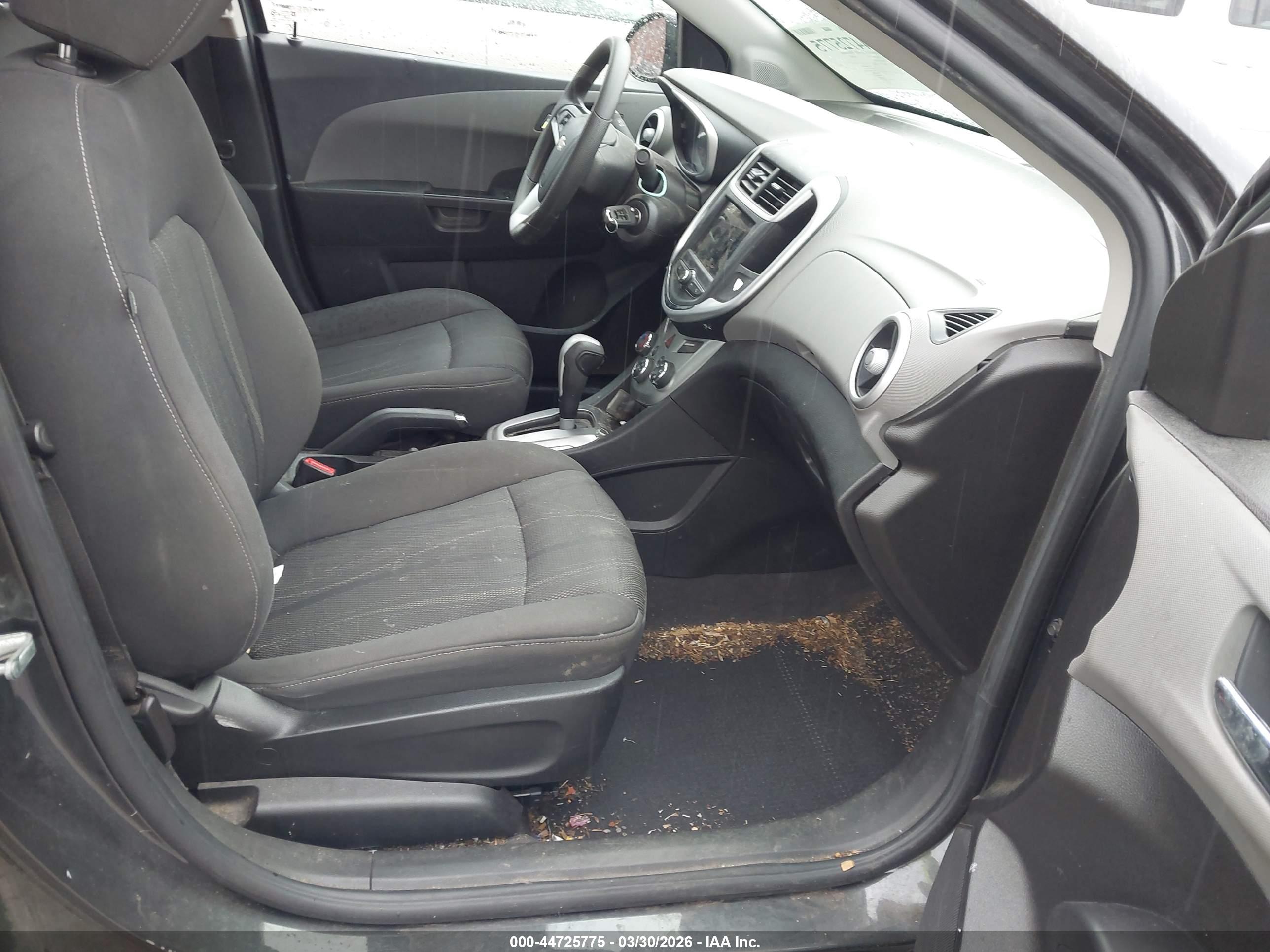 CHEVROLET SONIC image 5