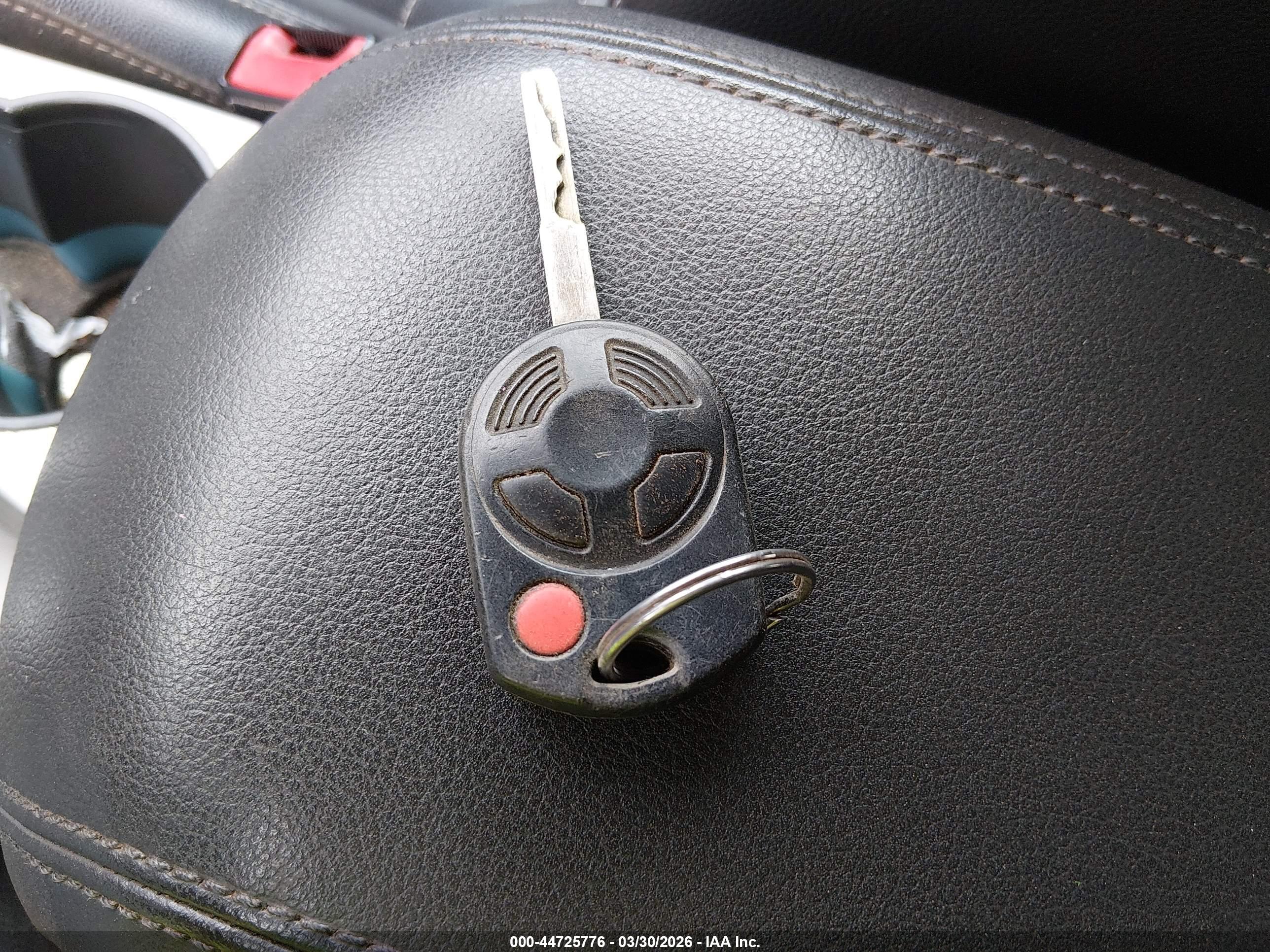 FORD ESCAPE image 11