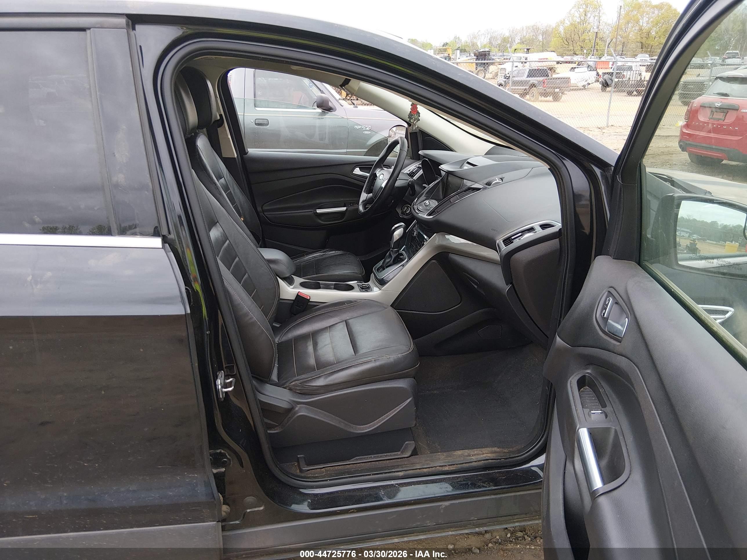 FORD ESCAPE image 5