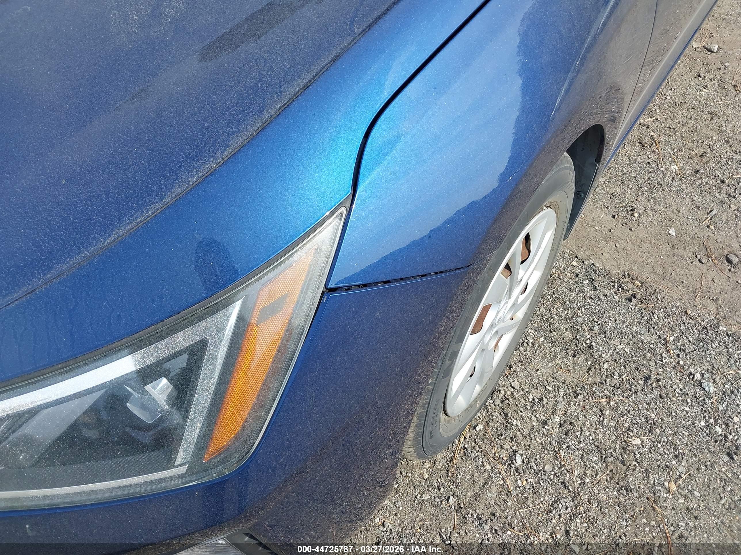 HYUNDAI ELANTRA image 6