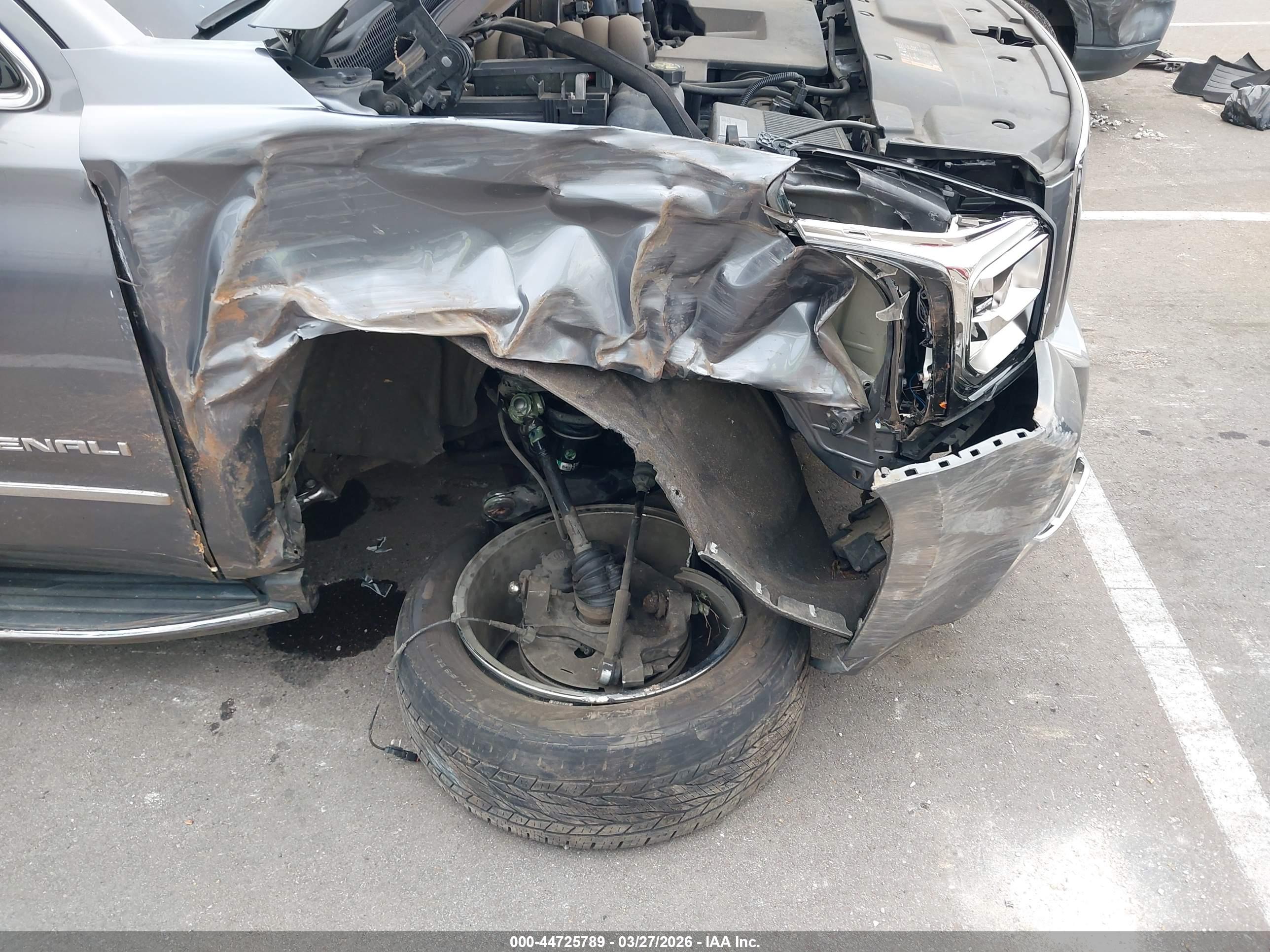 GMC YUKON image 6