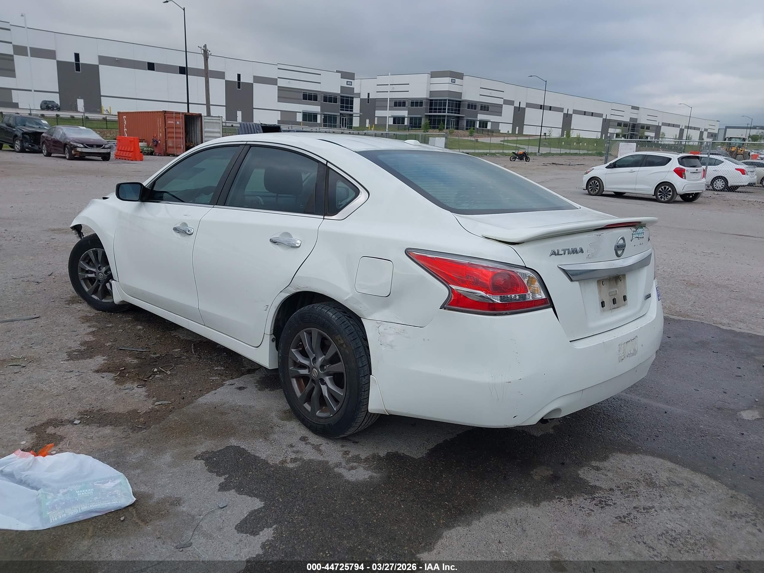 NISSAN ALTIMA image 3