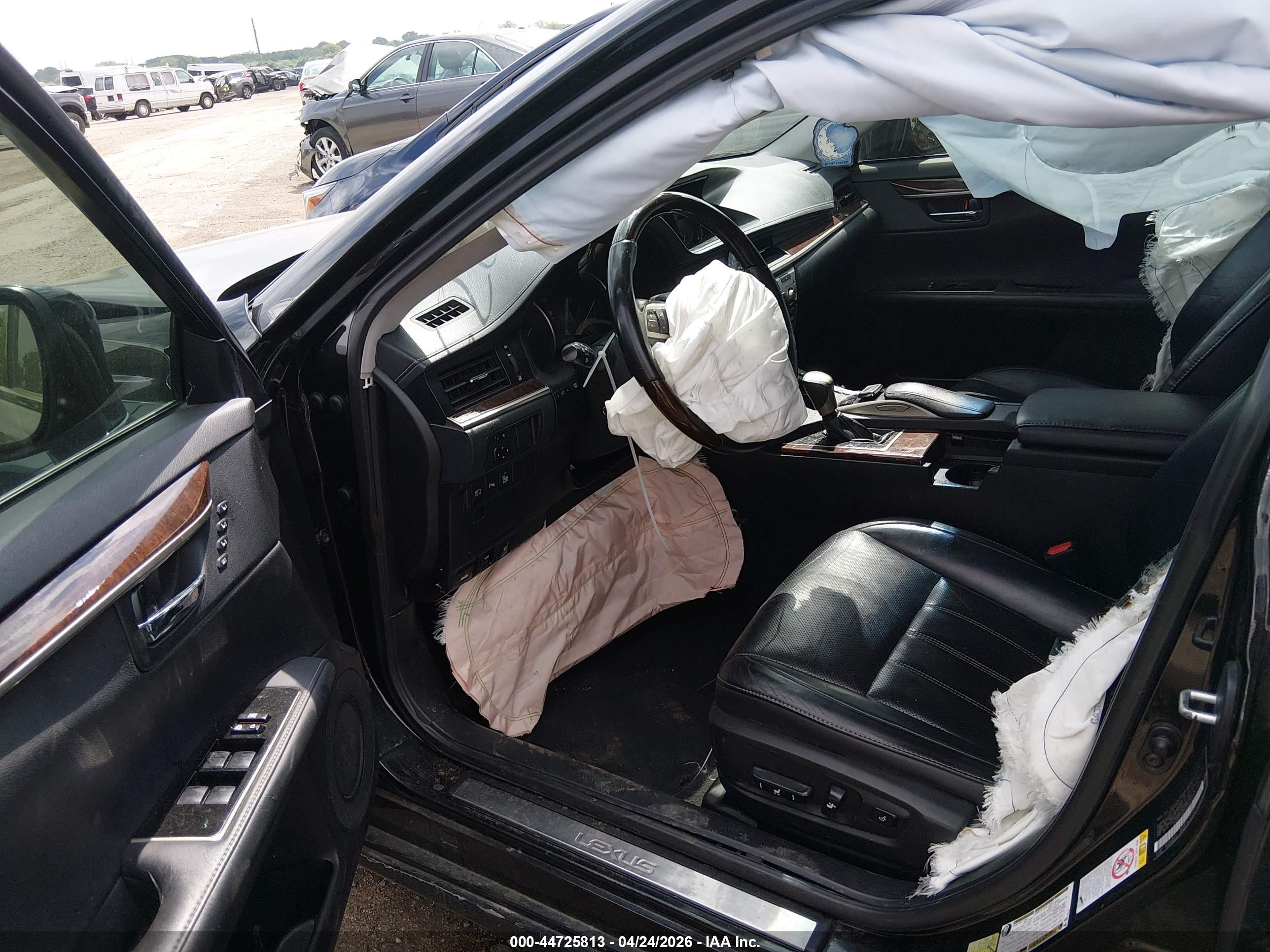 LEXUS ES image 5