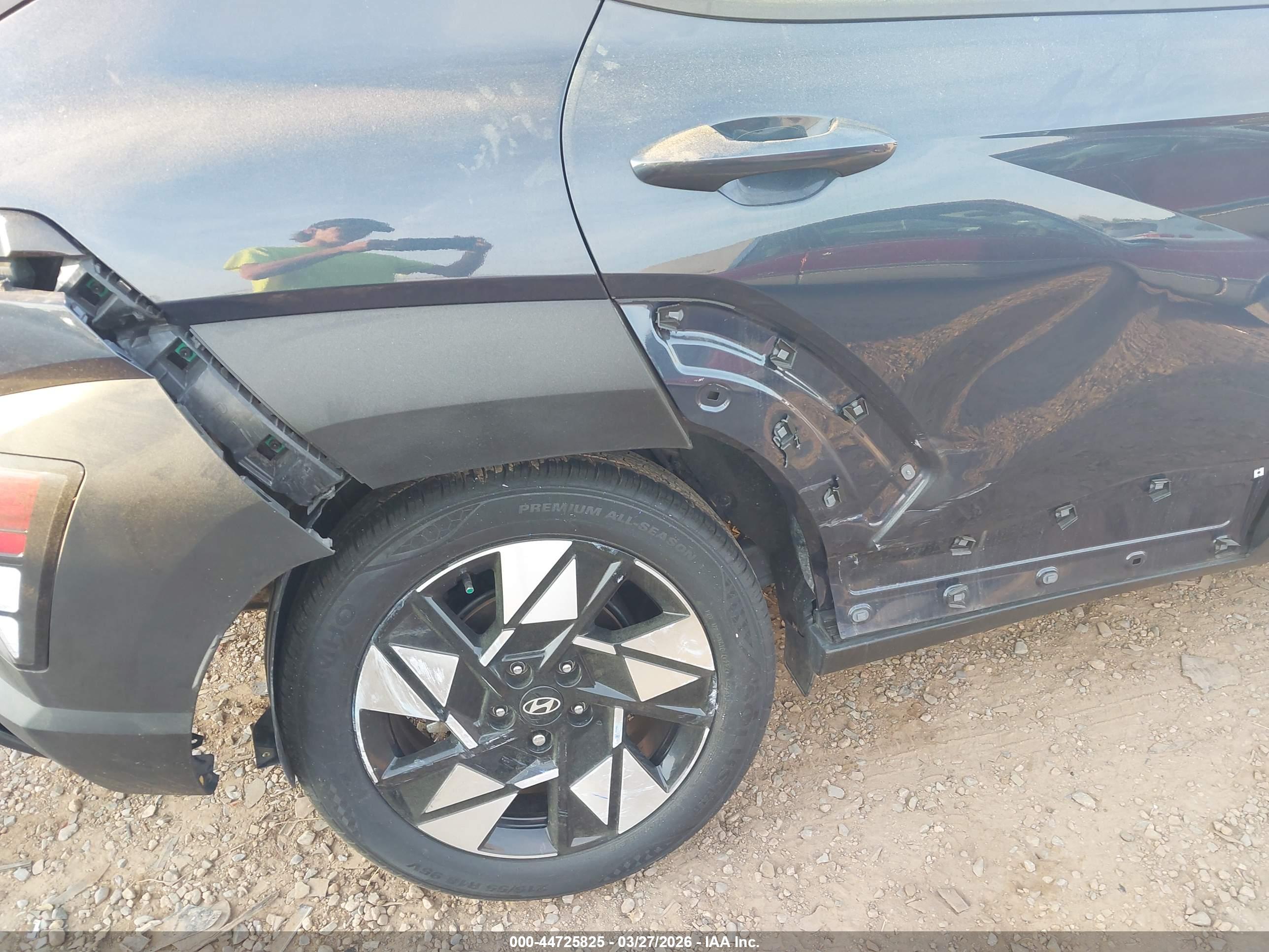 HYUNDAI KONA image 6