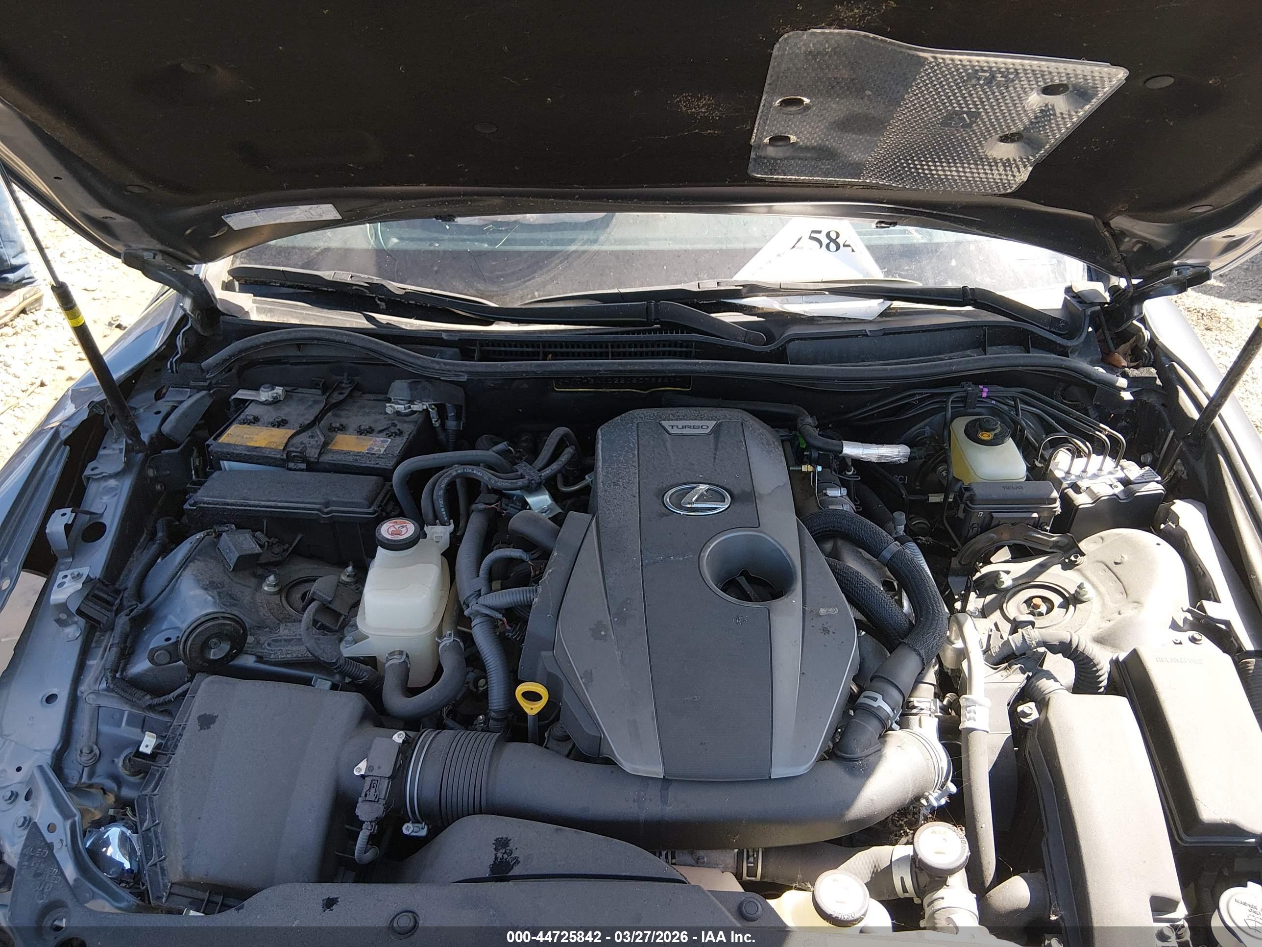 LEXUS IS image 10