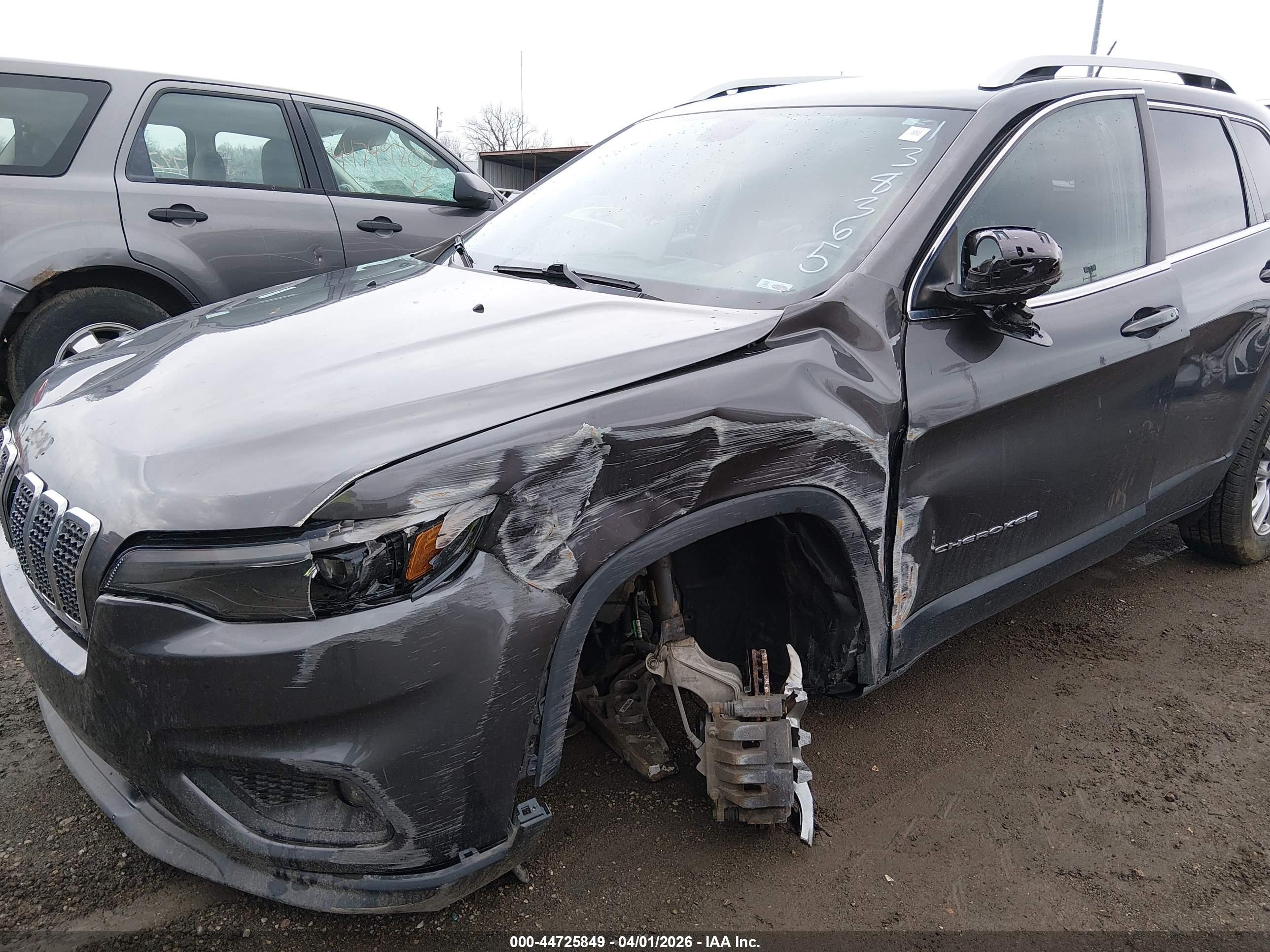 JEEP CHEROKEE image 6