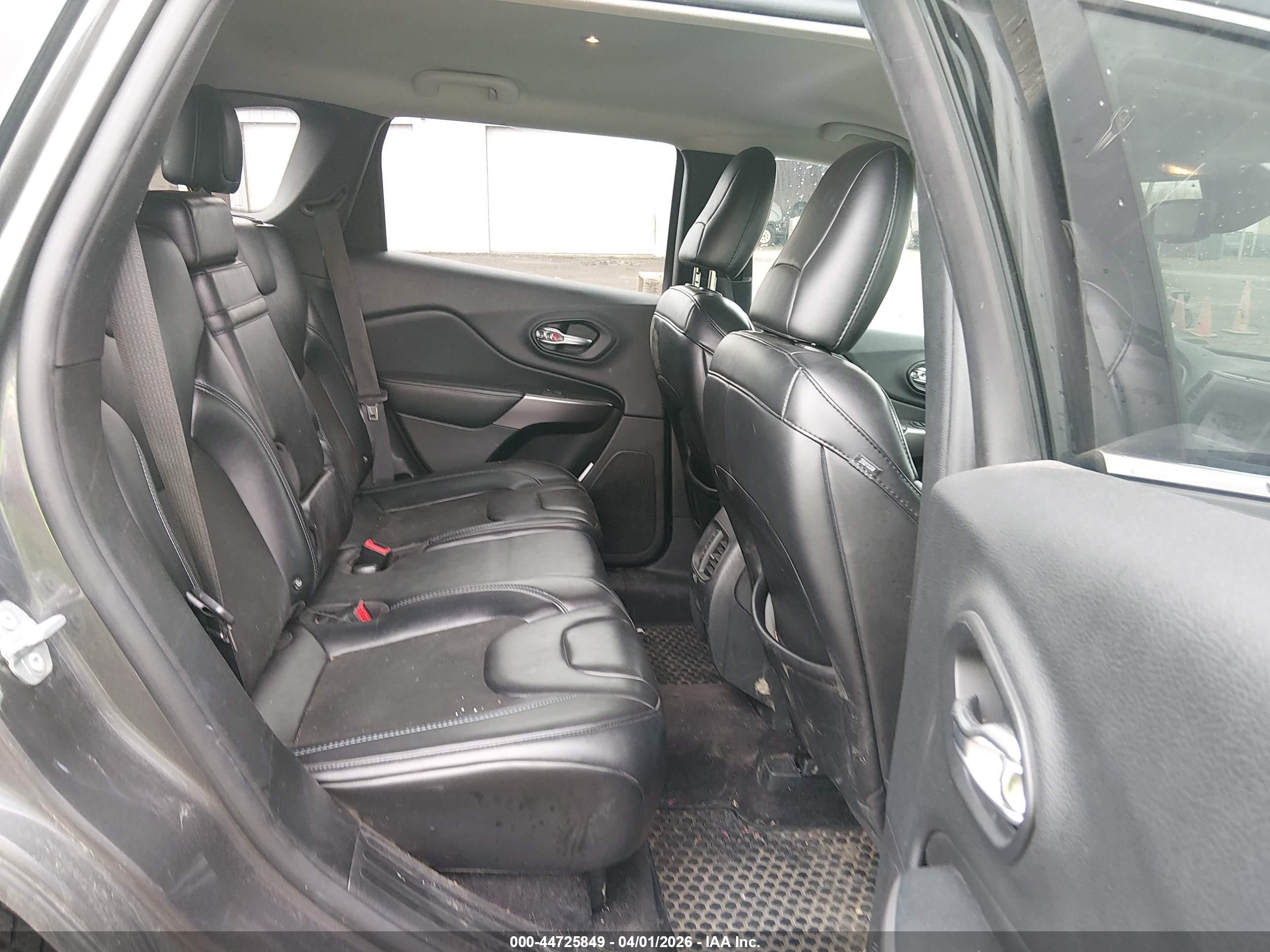 JEEP CHEROKEE image 8