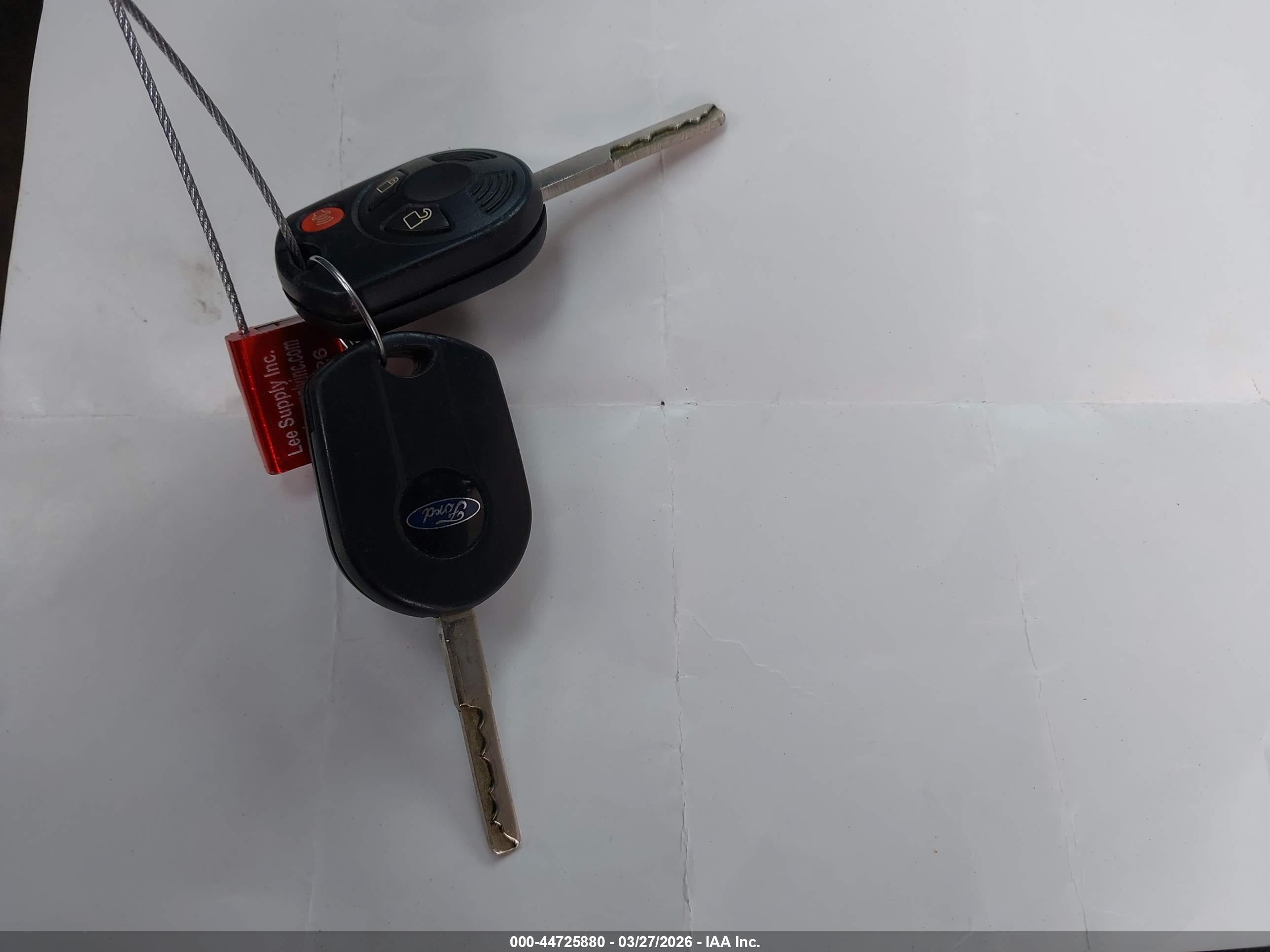 FORD ESCAPE image 11