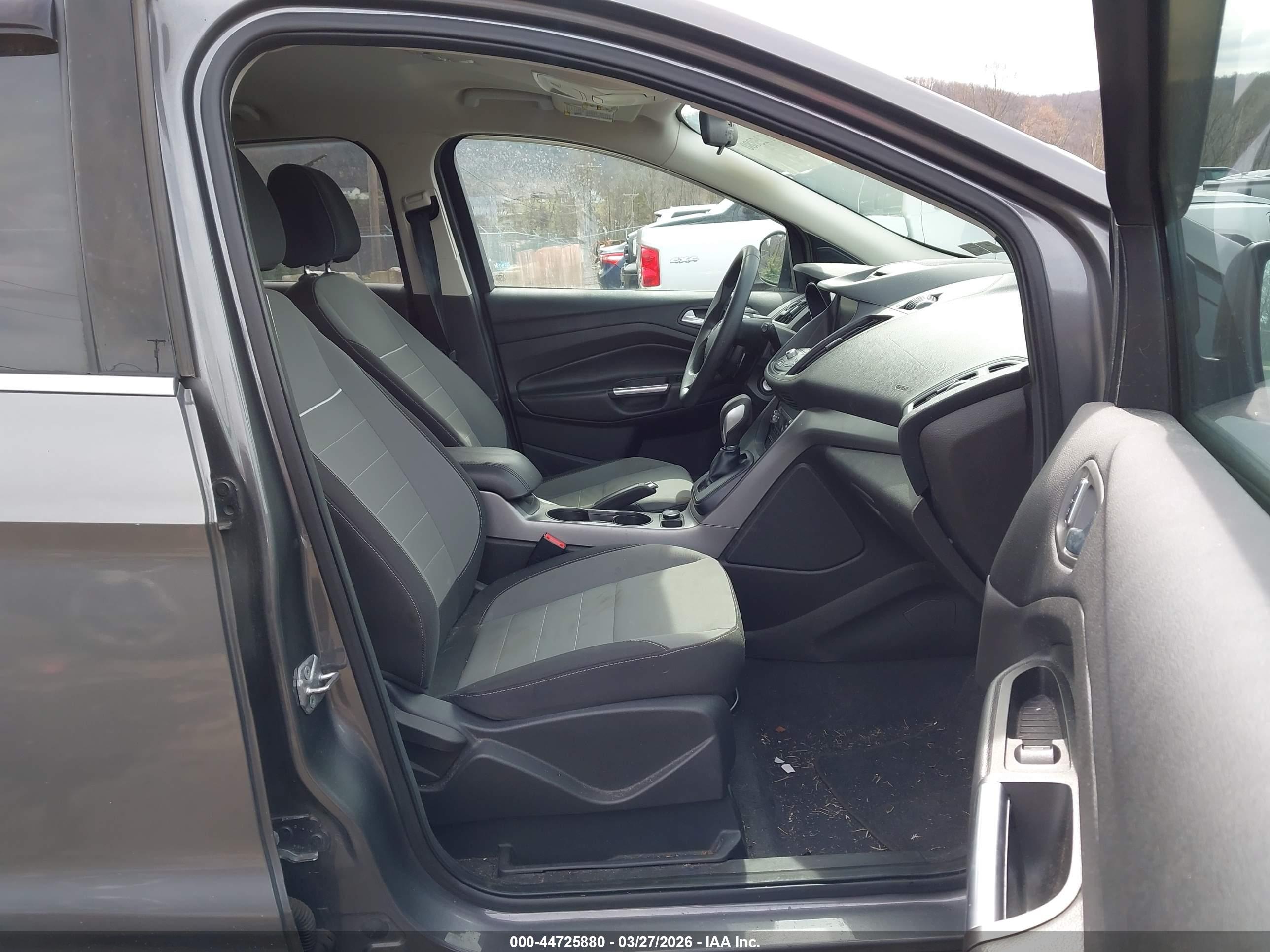 FORD ESCAPE image 5