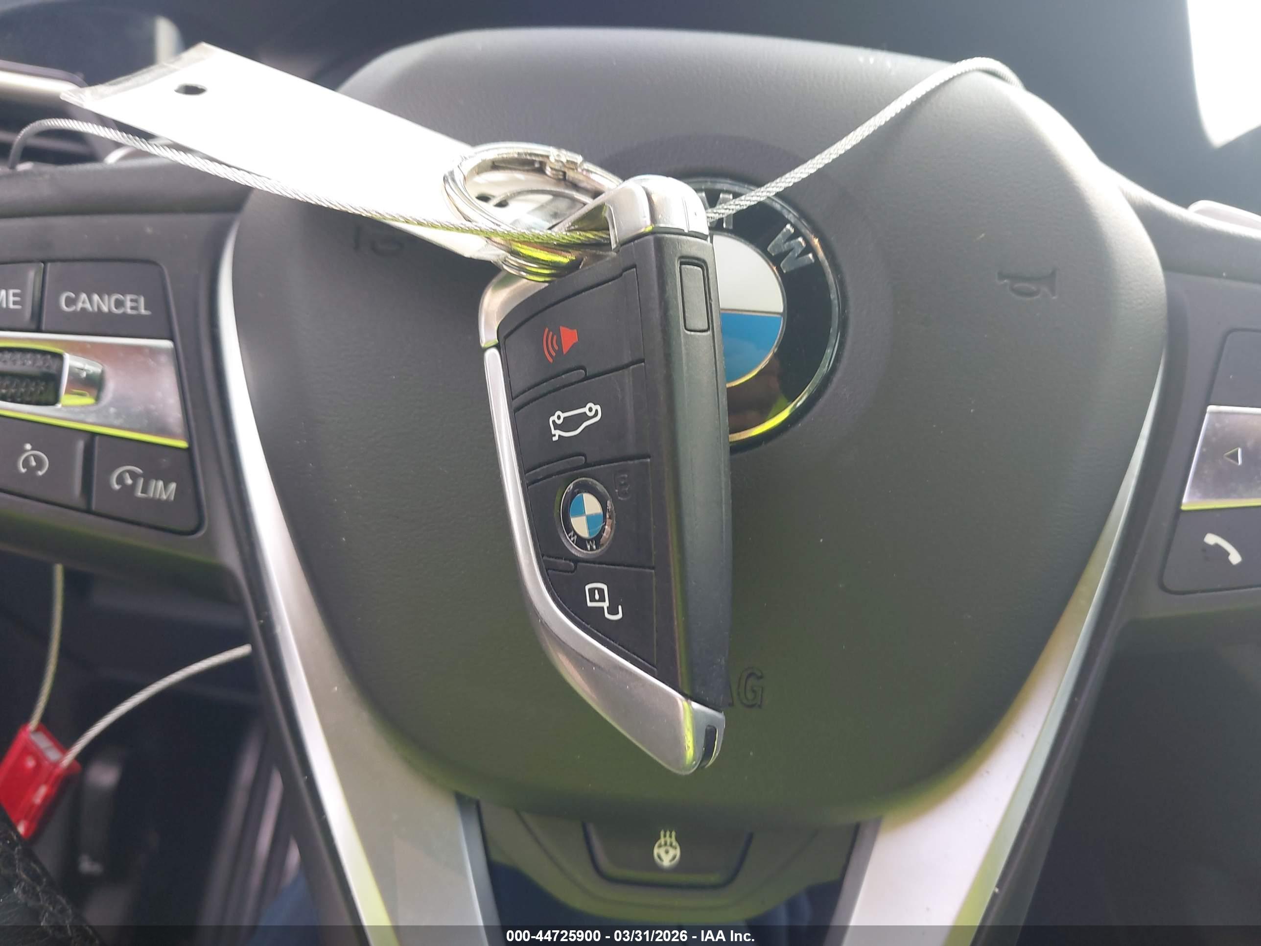 BMW 330I image 11