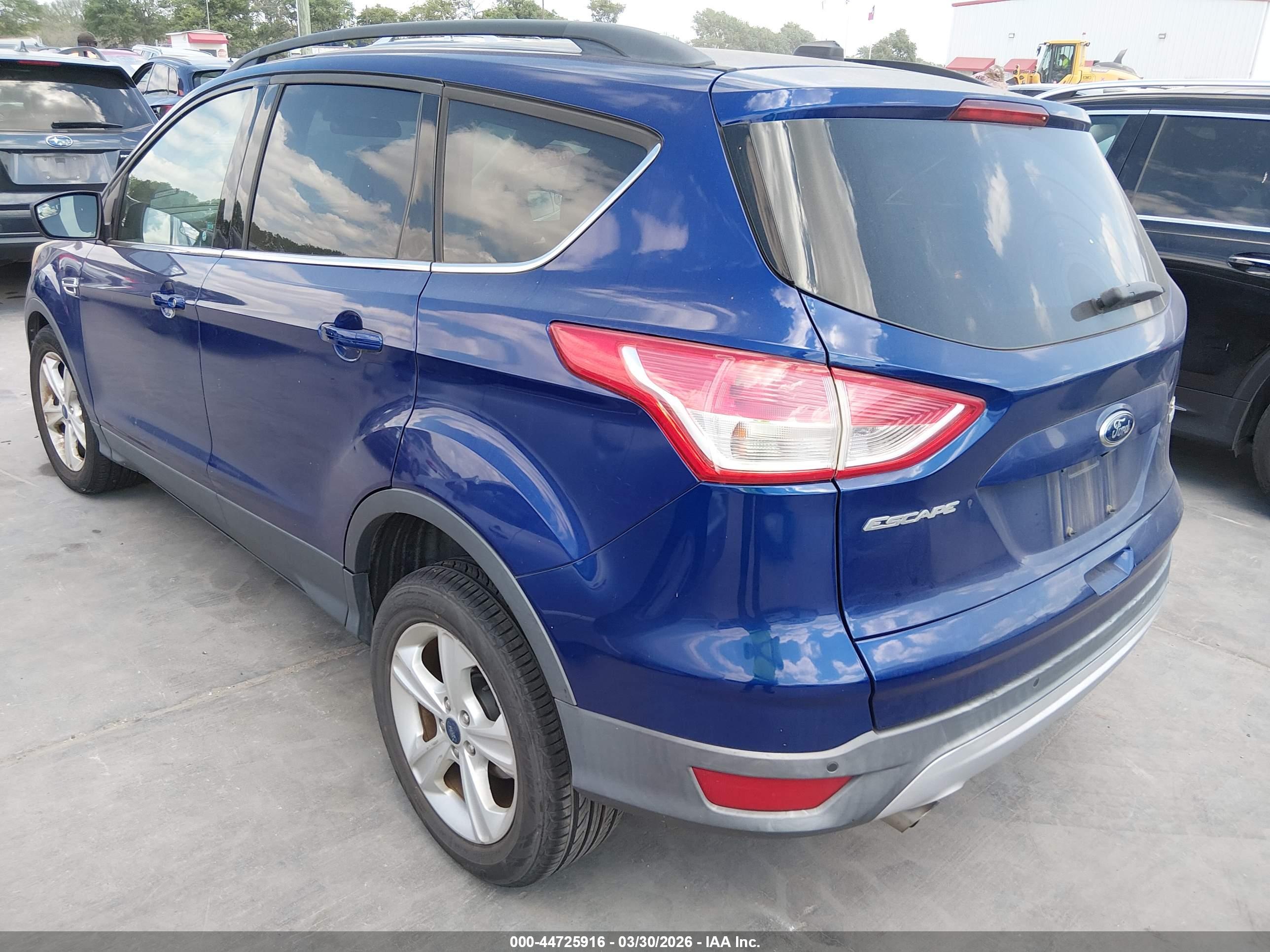 FORD ESCAPE image 3