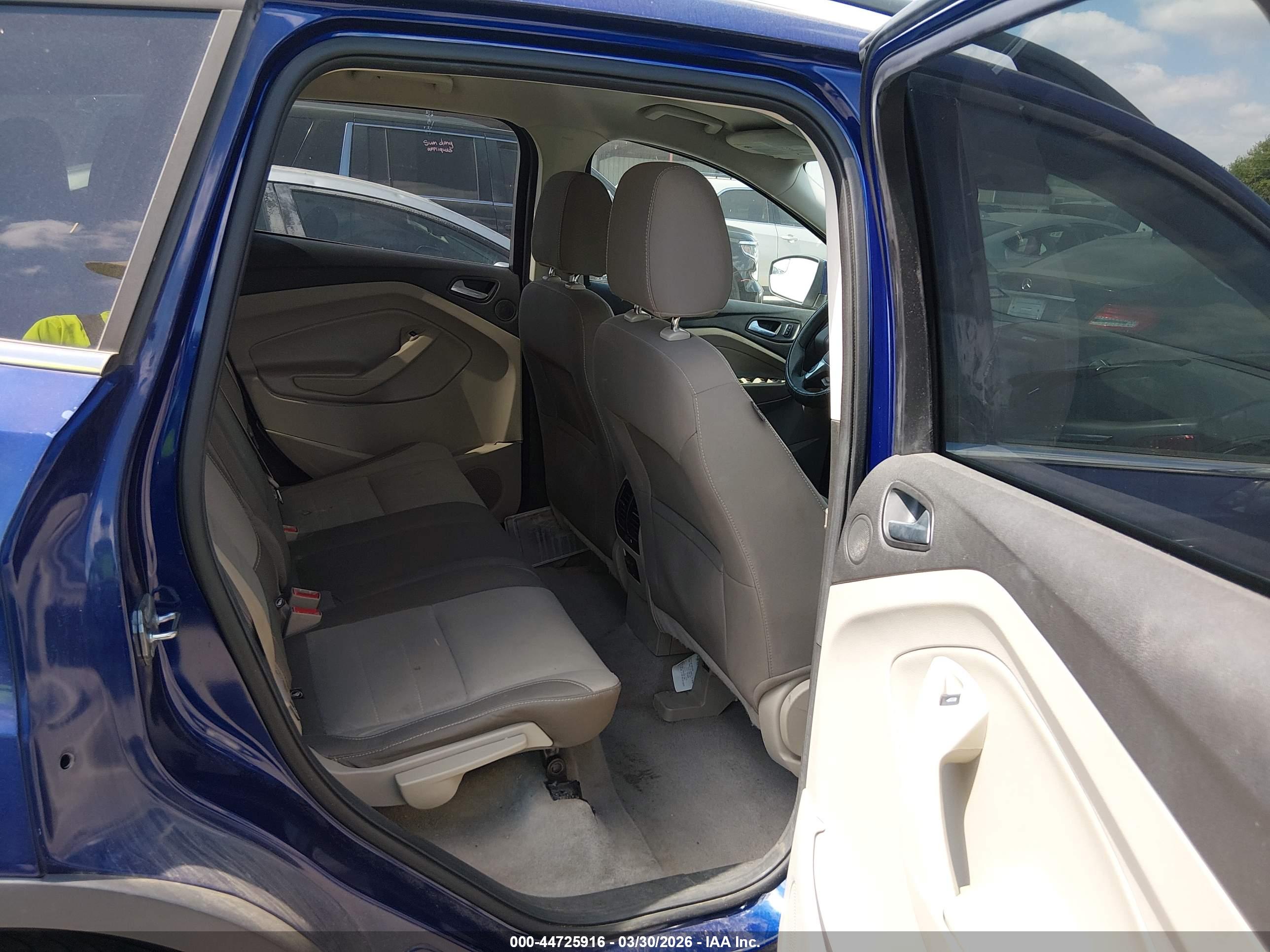 FORD ESCAPE image 8