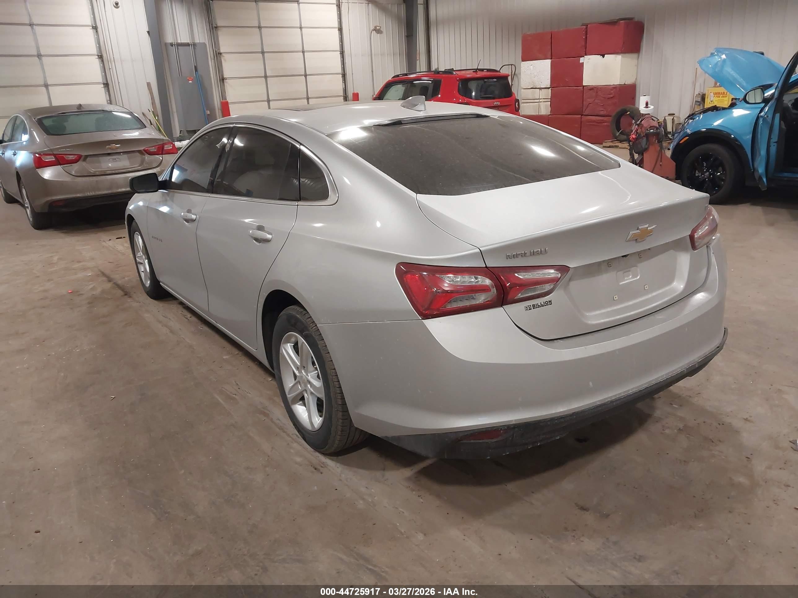 CHEVROLET MALIBU image 3