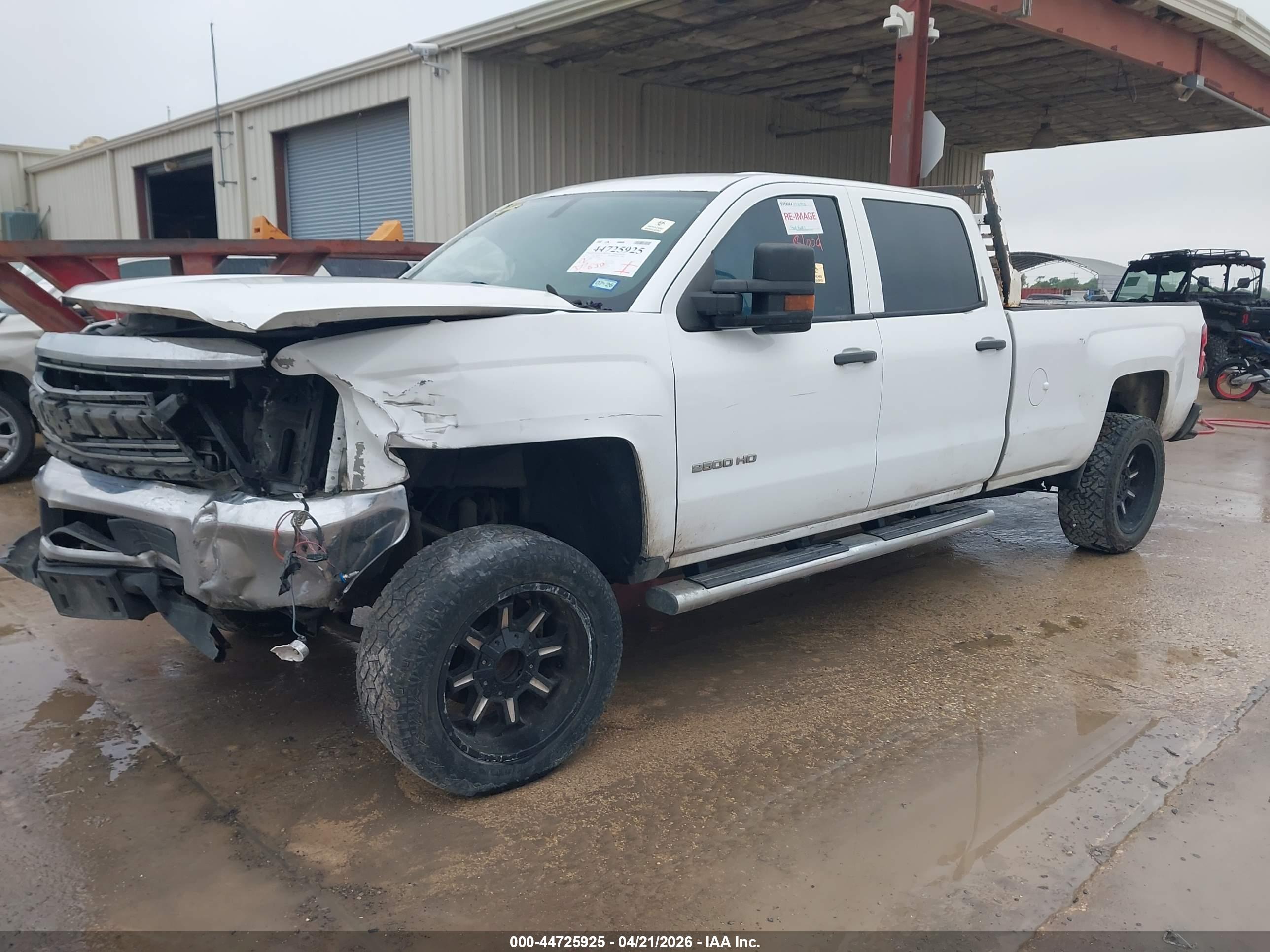 CHEVROLET SILVERADO image 2