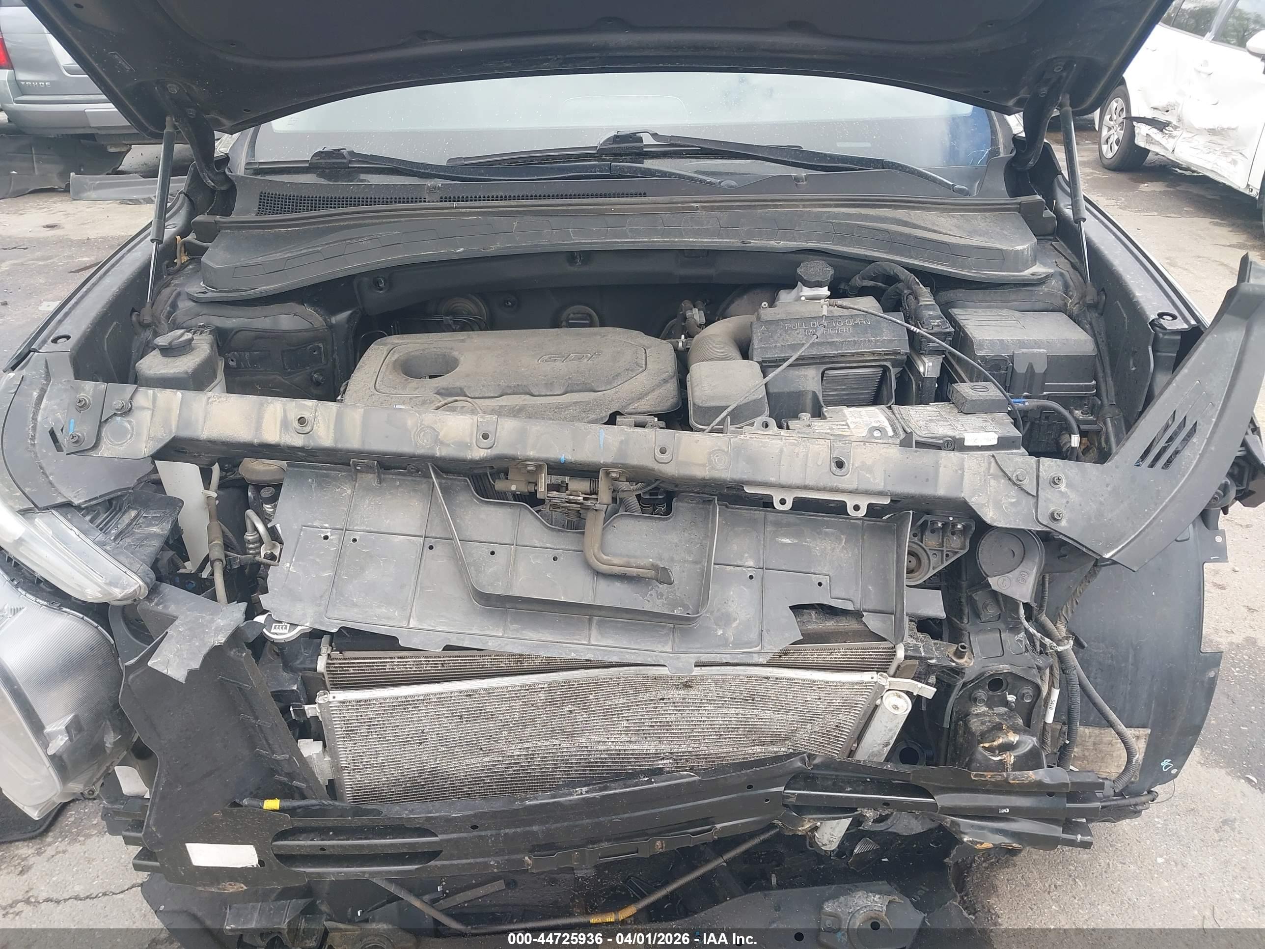 HYUNDAI SANTA image 10