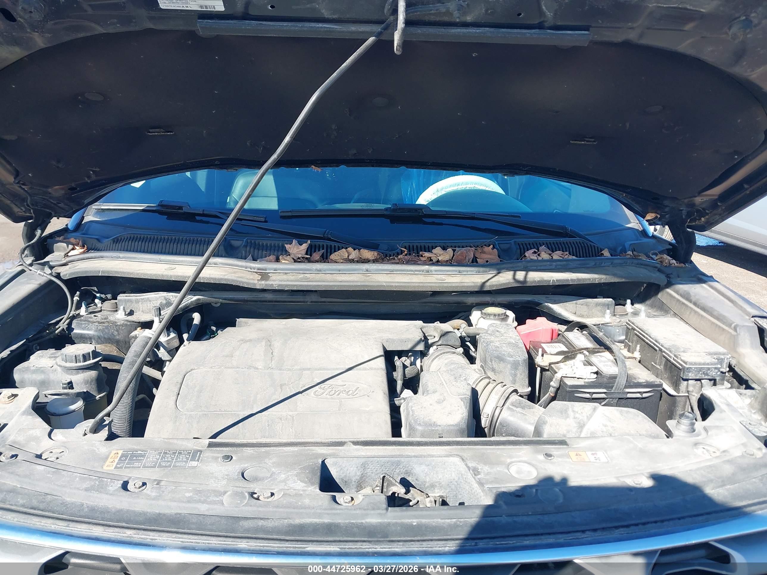 FORD EXPLORER image 10