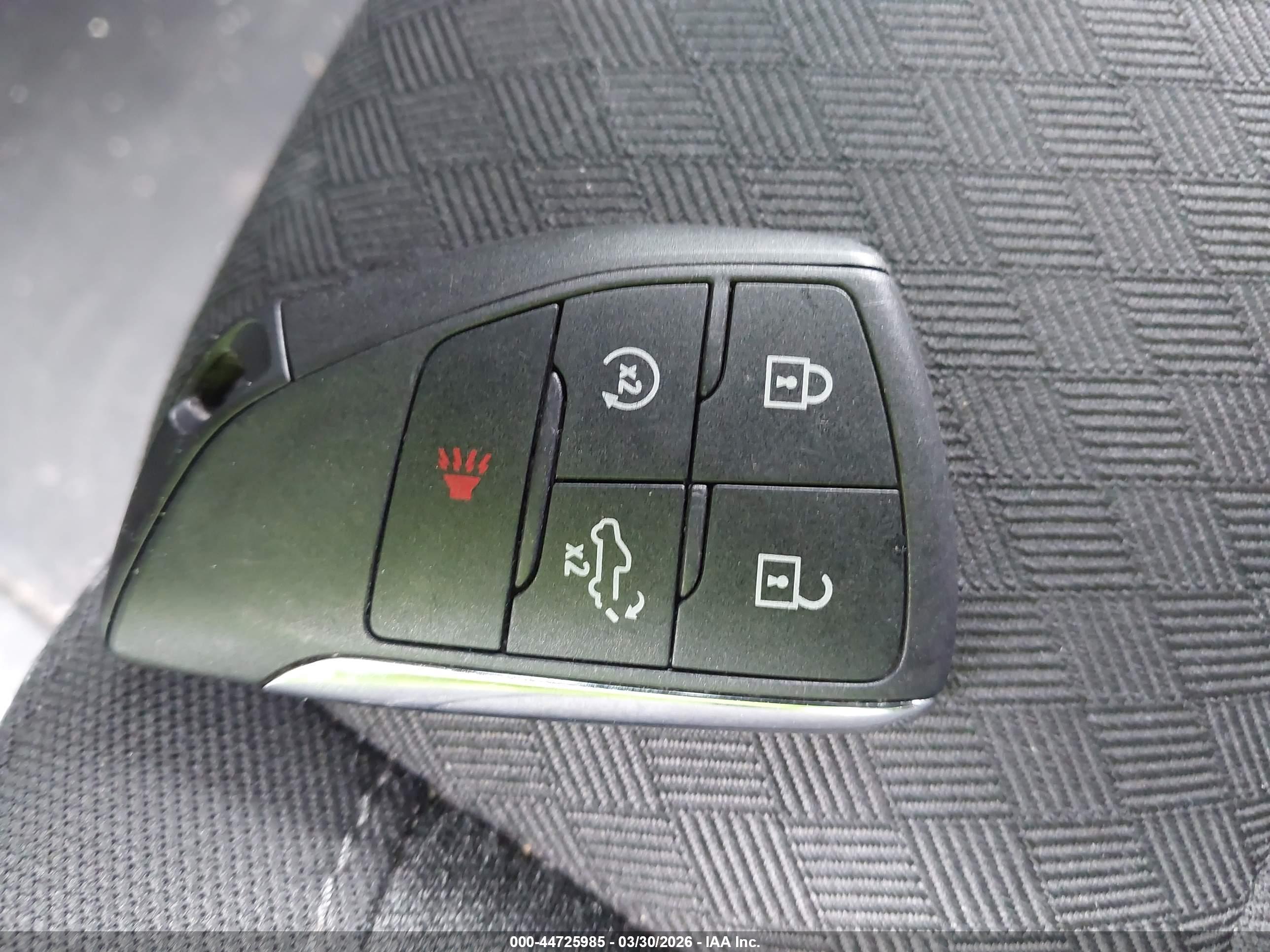 GMC SIERRA image 11