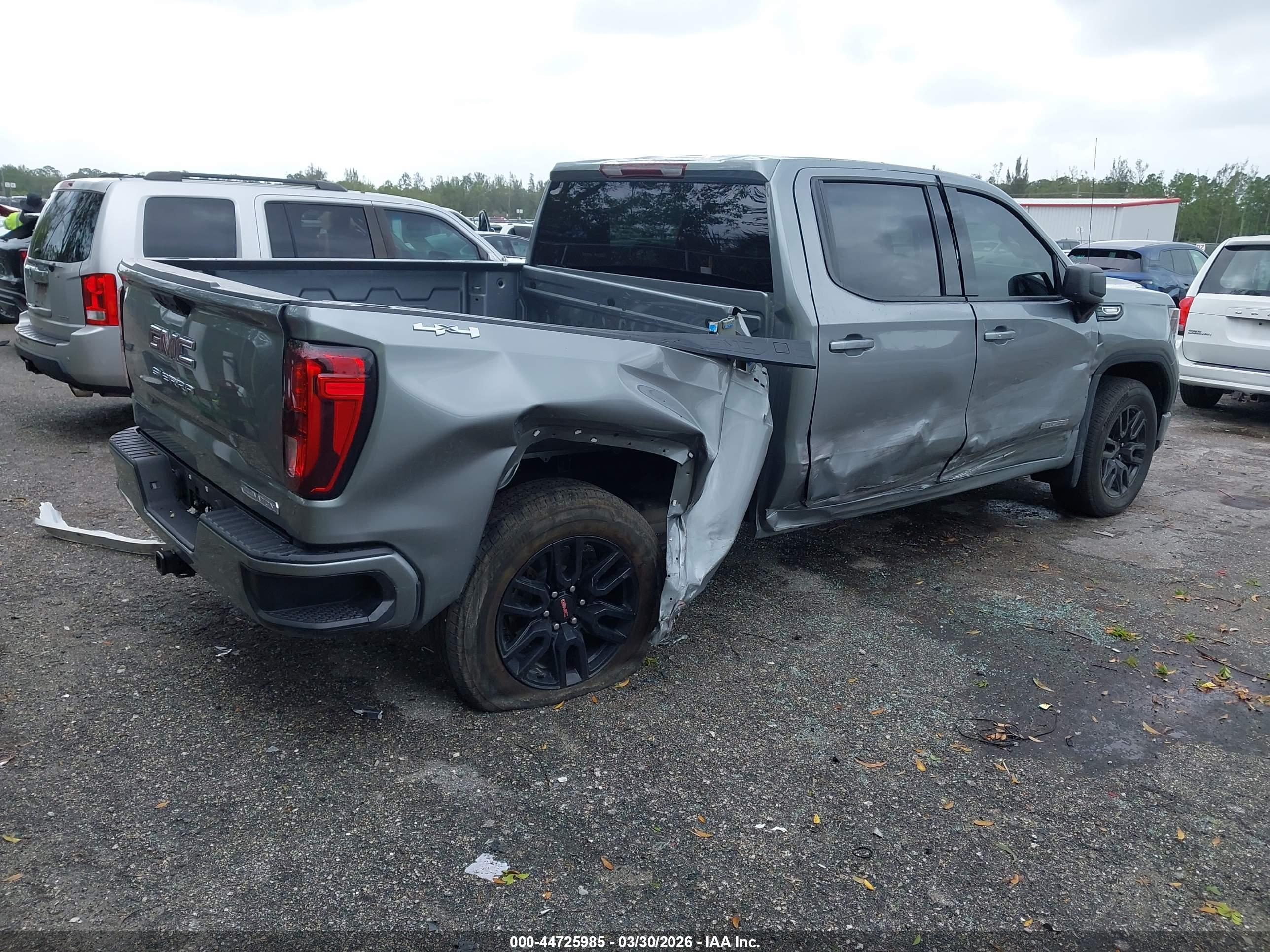 GMC SIERRA image 4