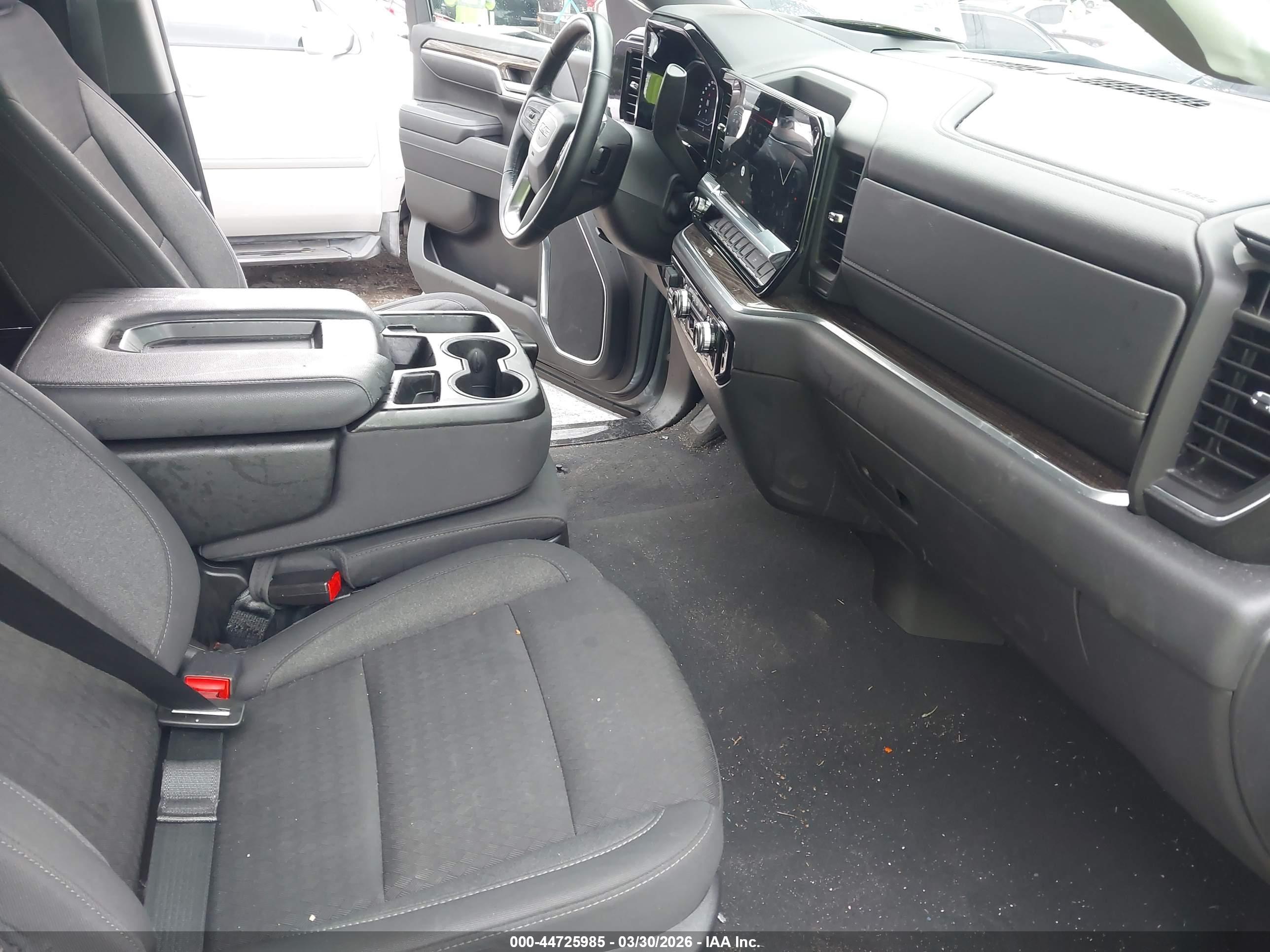 GMC SIERRA image 5
