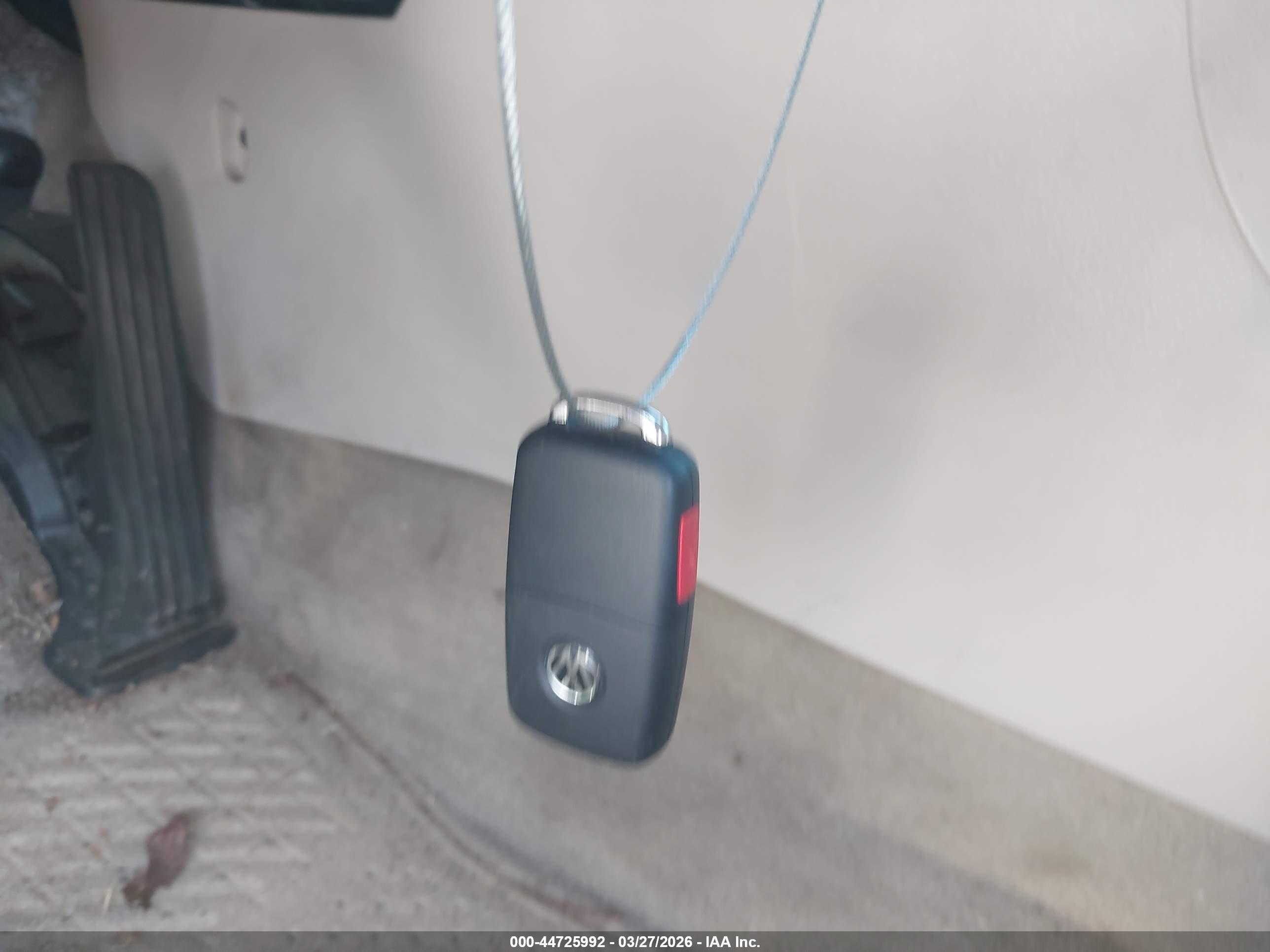 VOLKSWAGEN PASSAT image 11