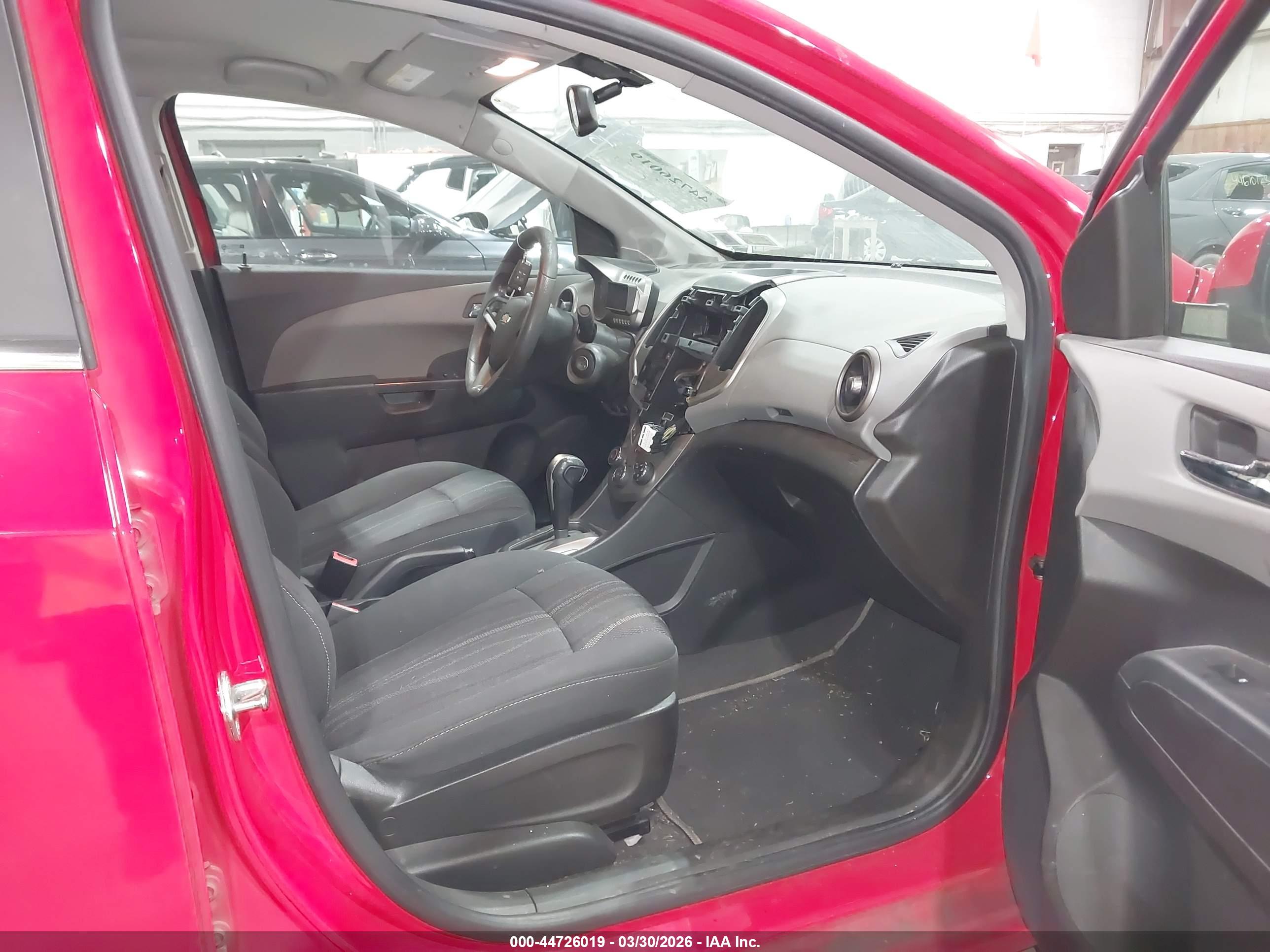 CHEVROLET SONIC image 5