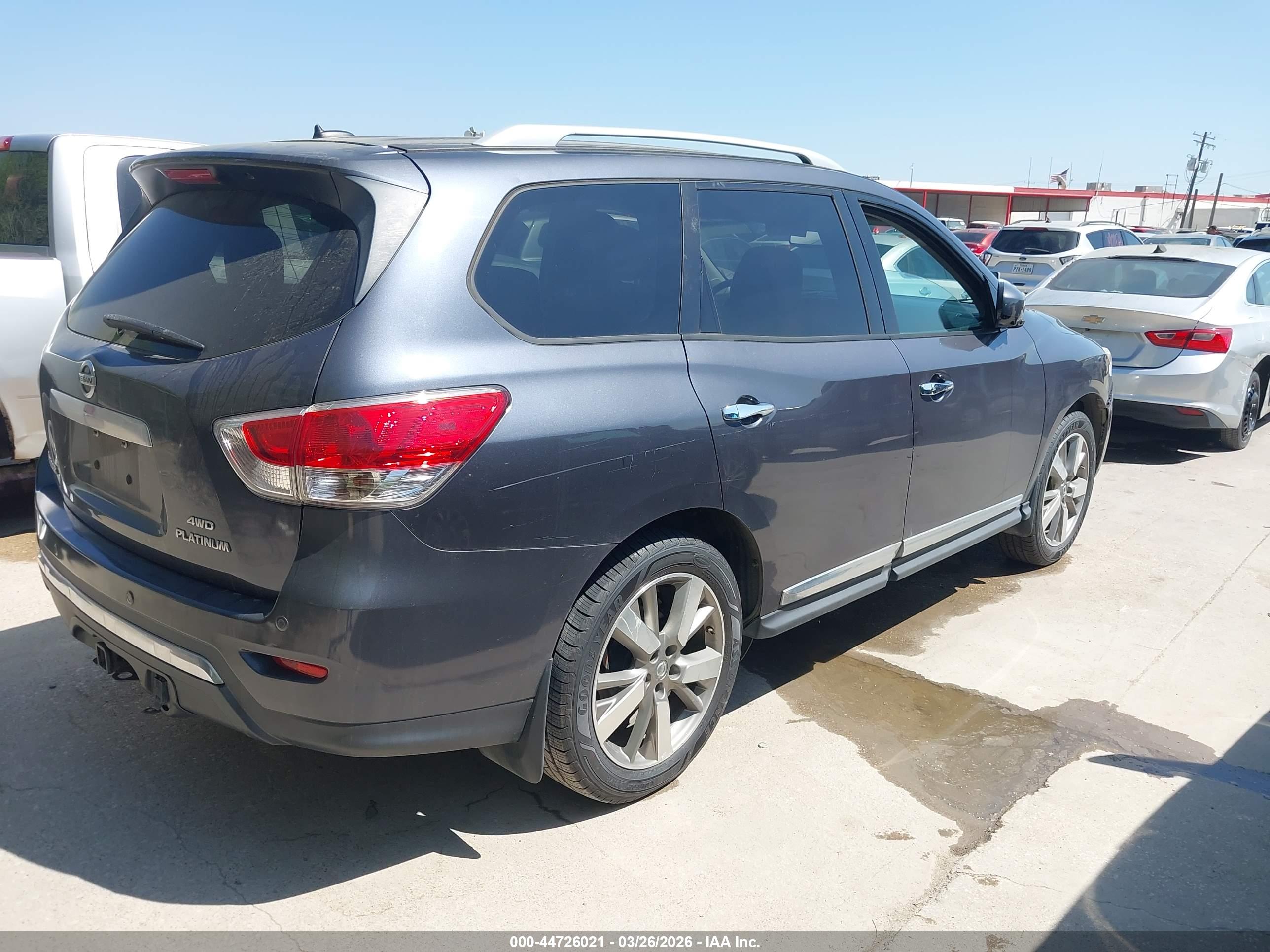 NISSAN PATHFINDER image 4