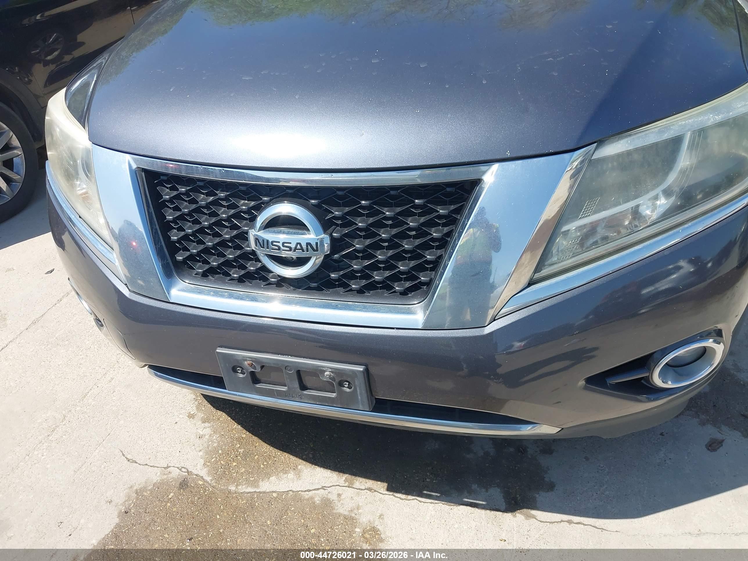 NISSAN PATHFINDER image 6