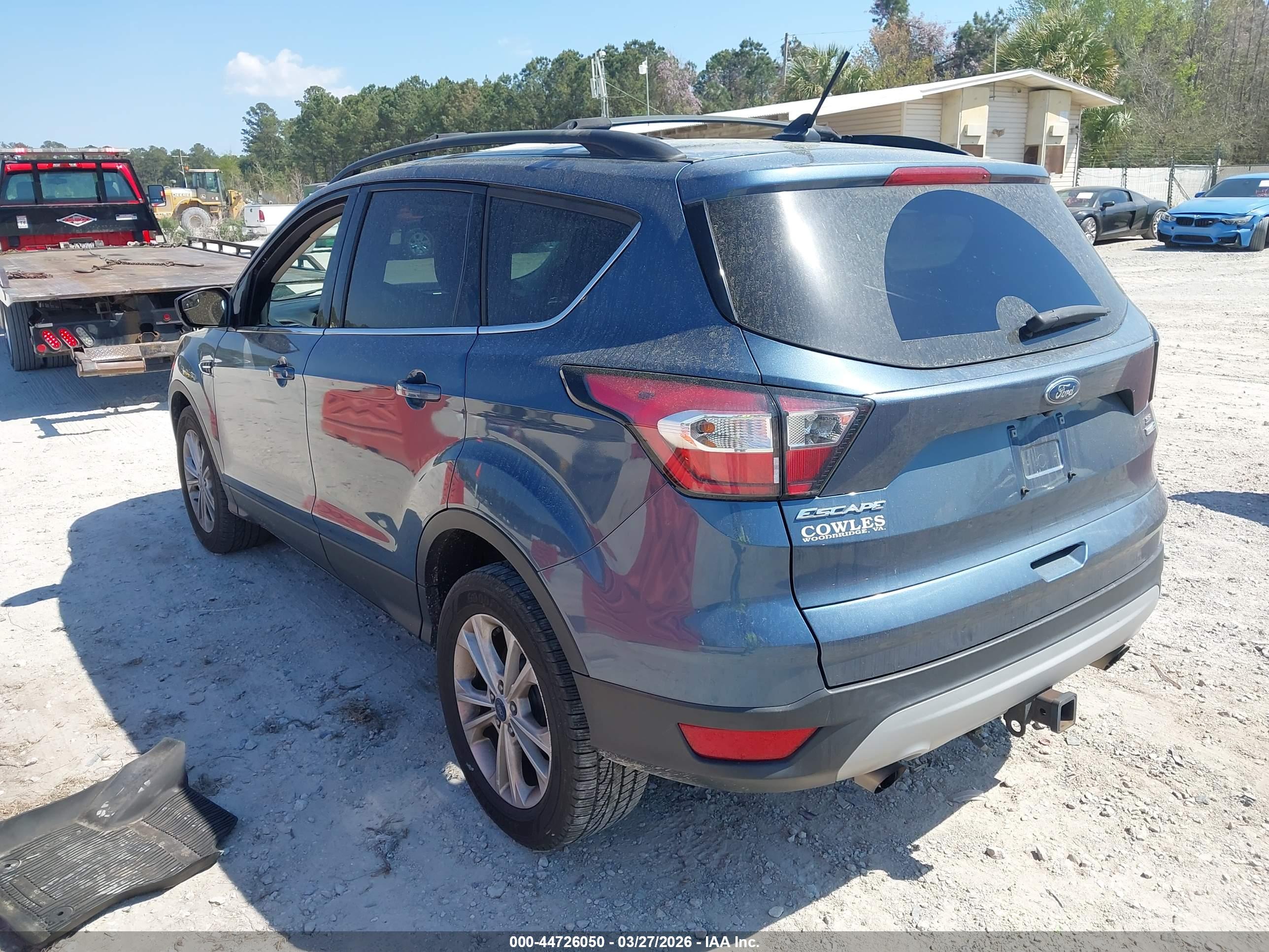 FORD ESCAPE image 3