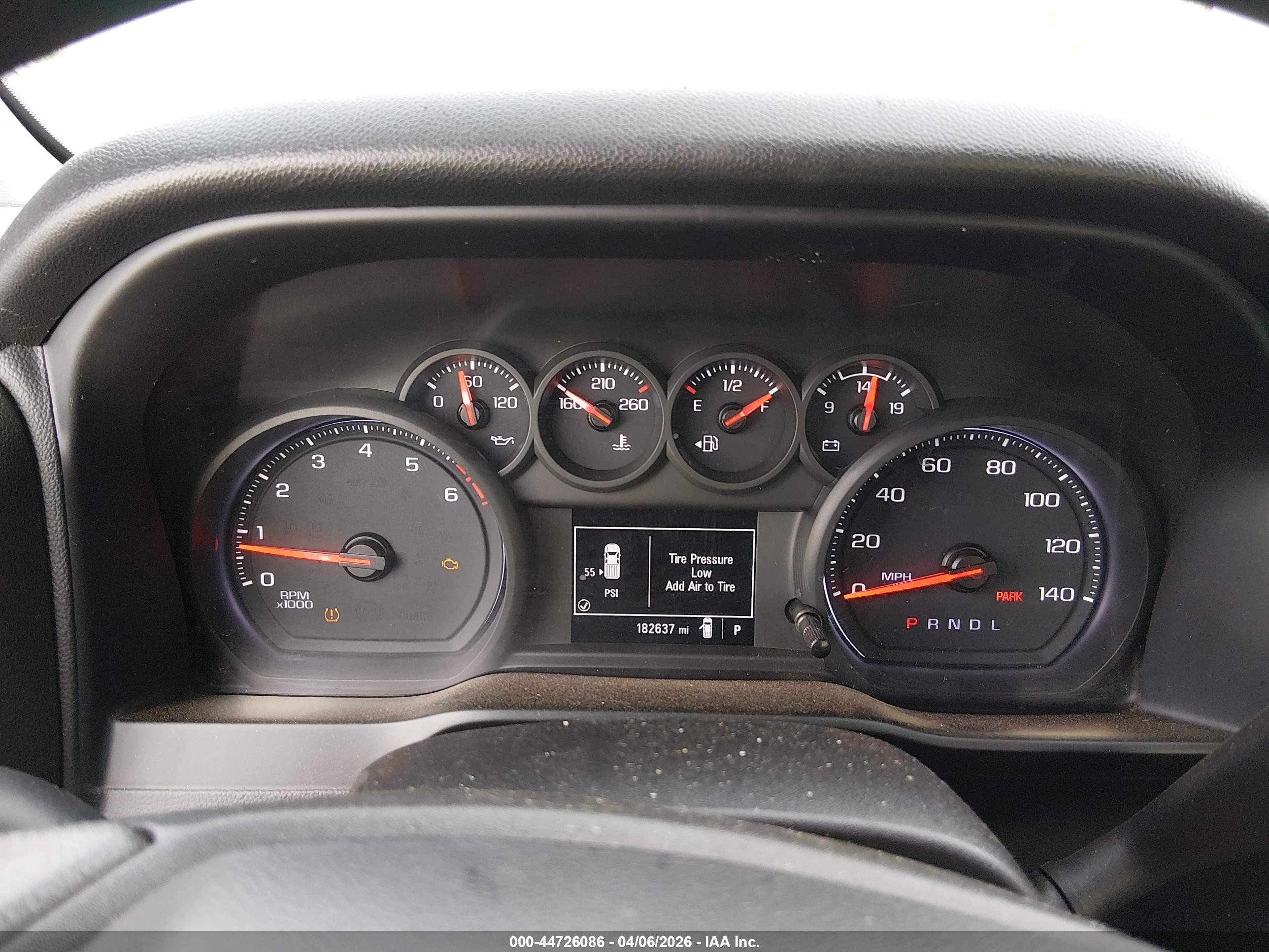 CHEVROLET SILVERADO image 7
