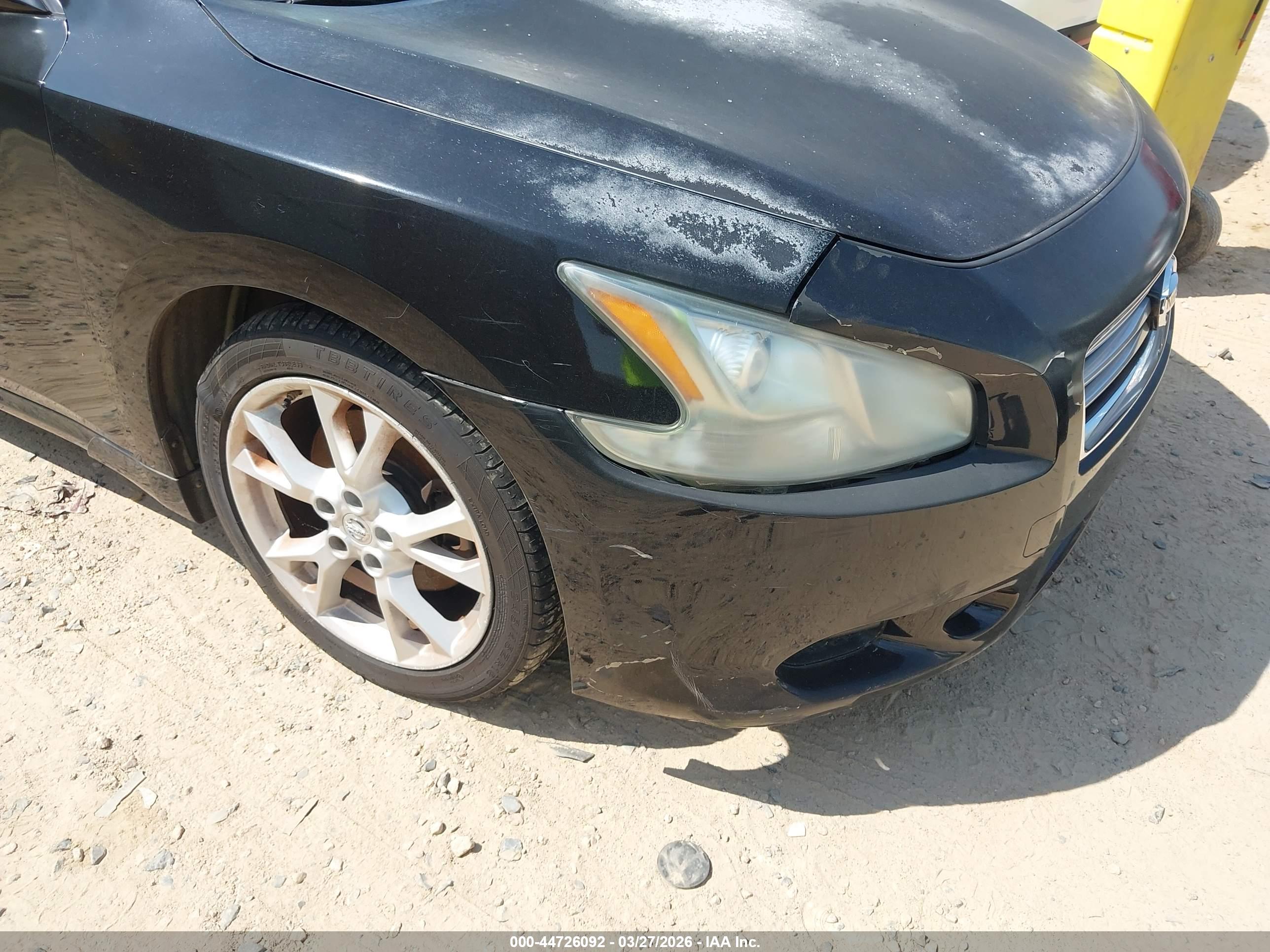 NISSAN MAXIMA image 6