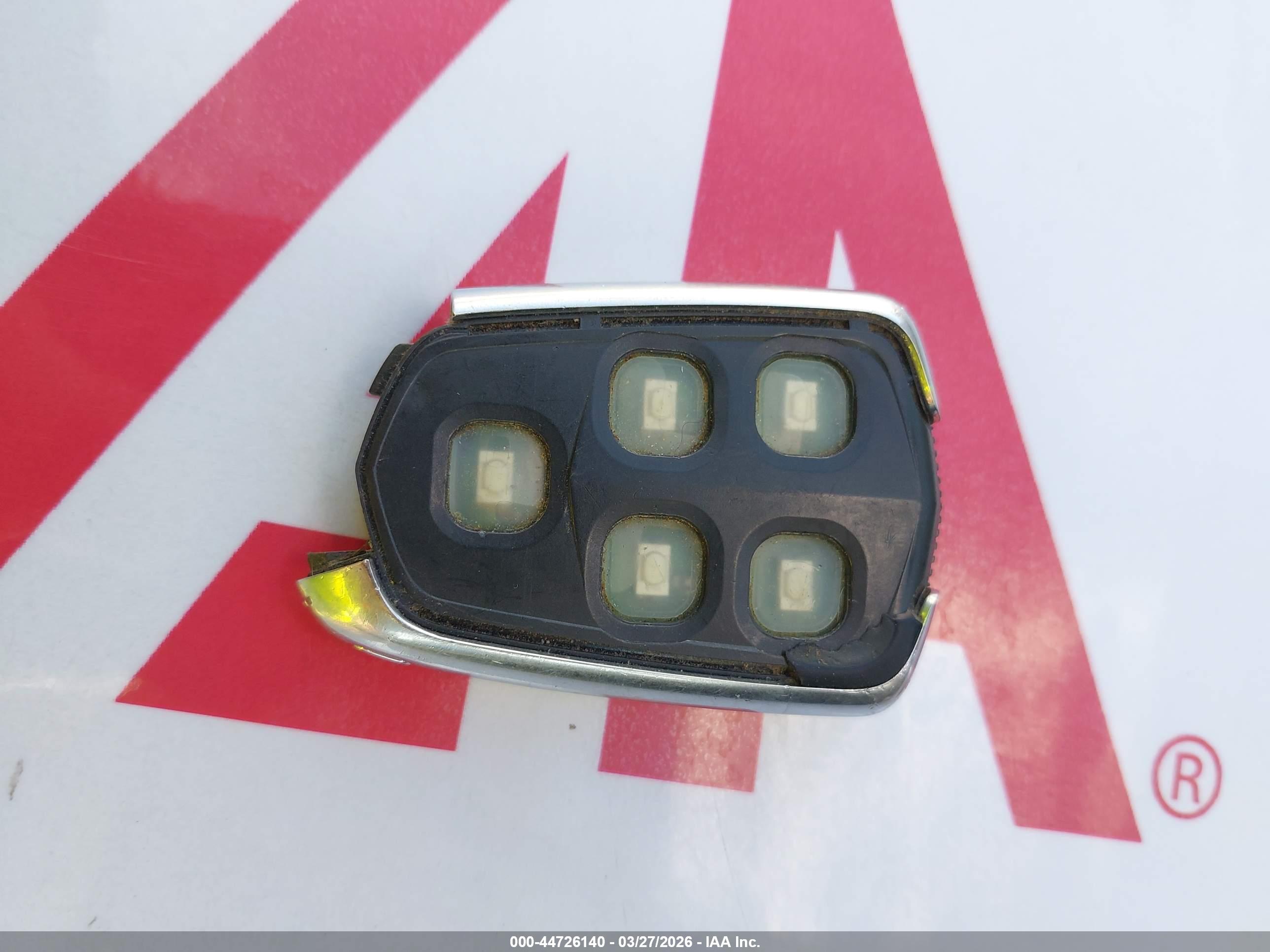 CADILLAC XTS image 11