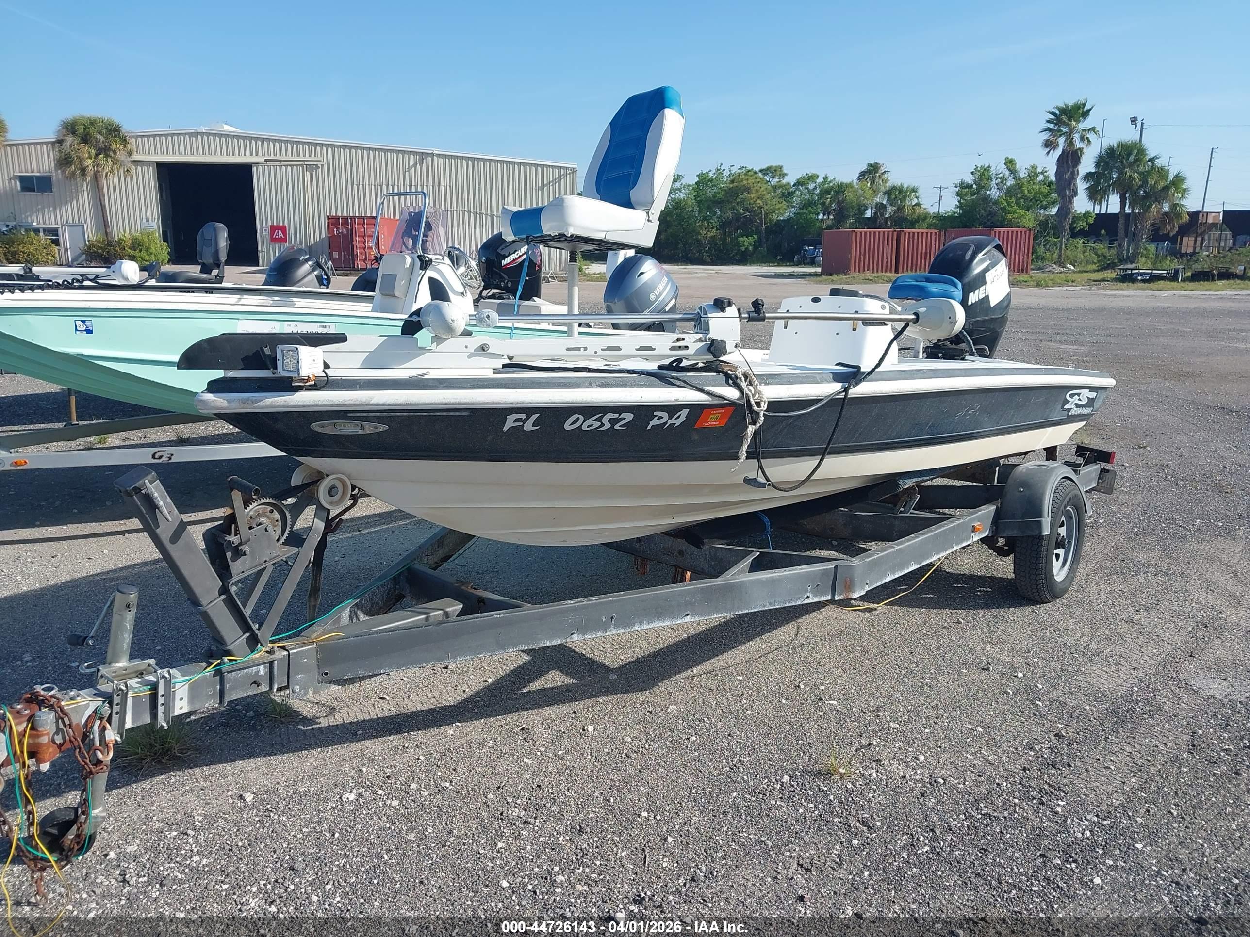 GLASSTREAM 16' image 2