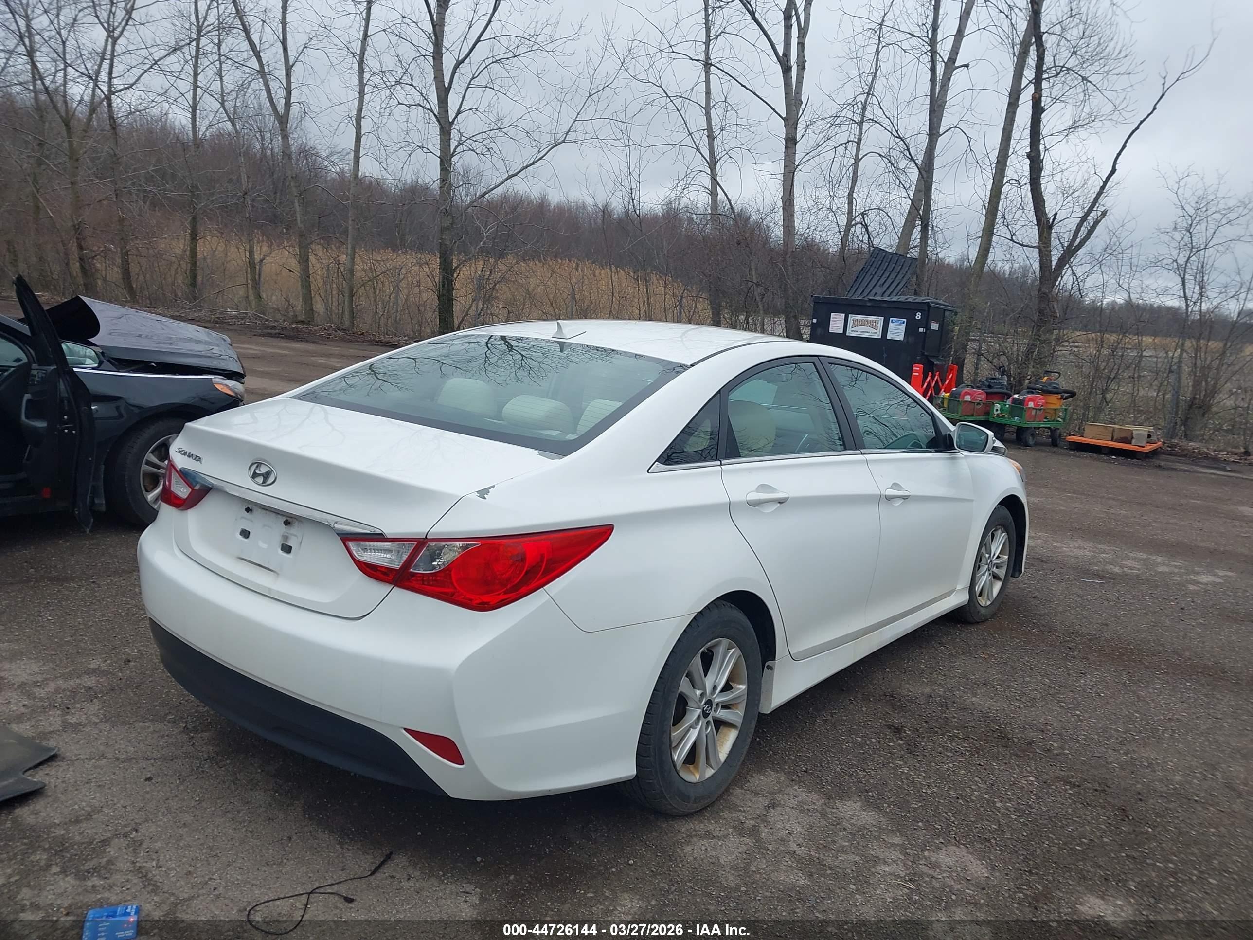 HYUNDAI SONATA image 4