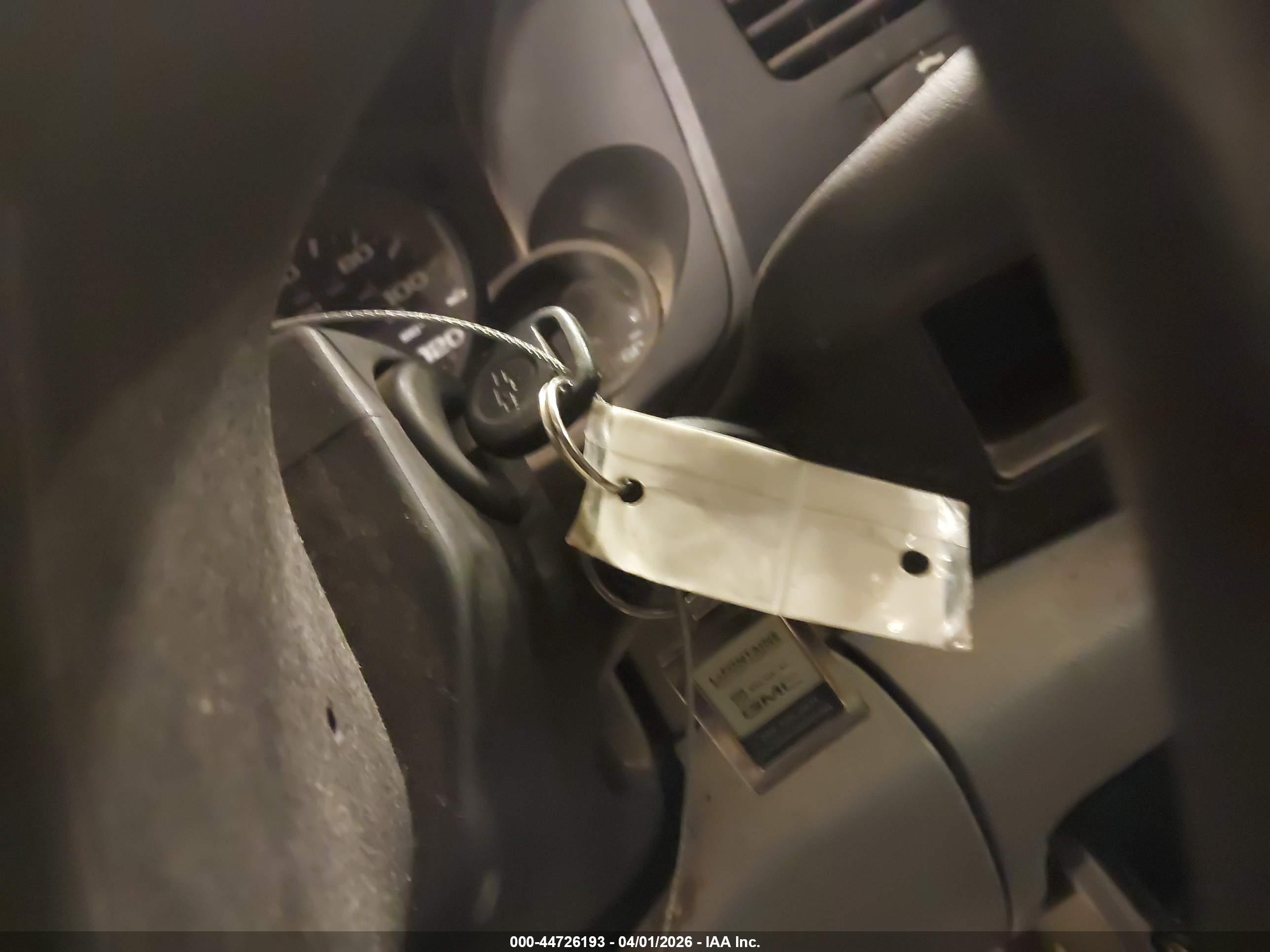 CHEVROLET SILVERADO image 11