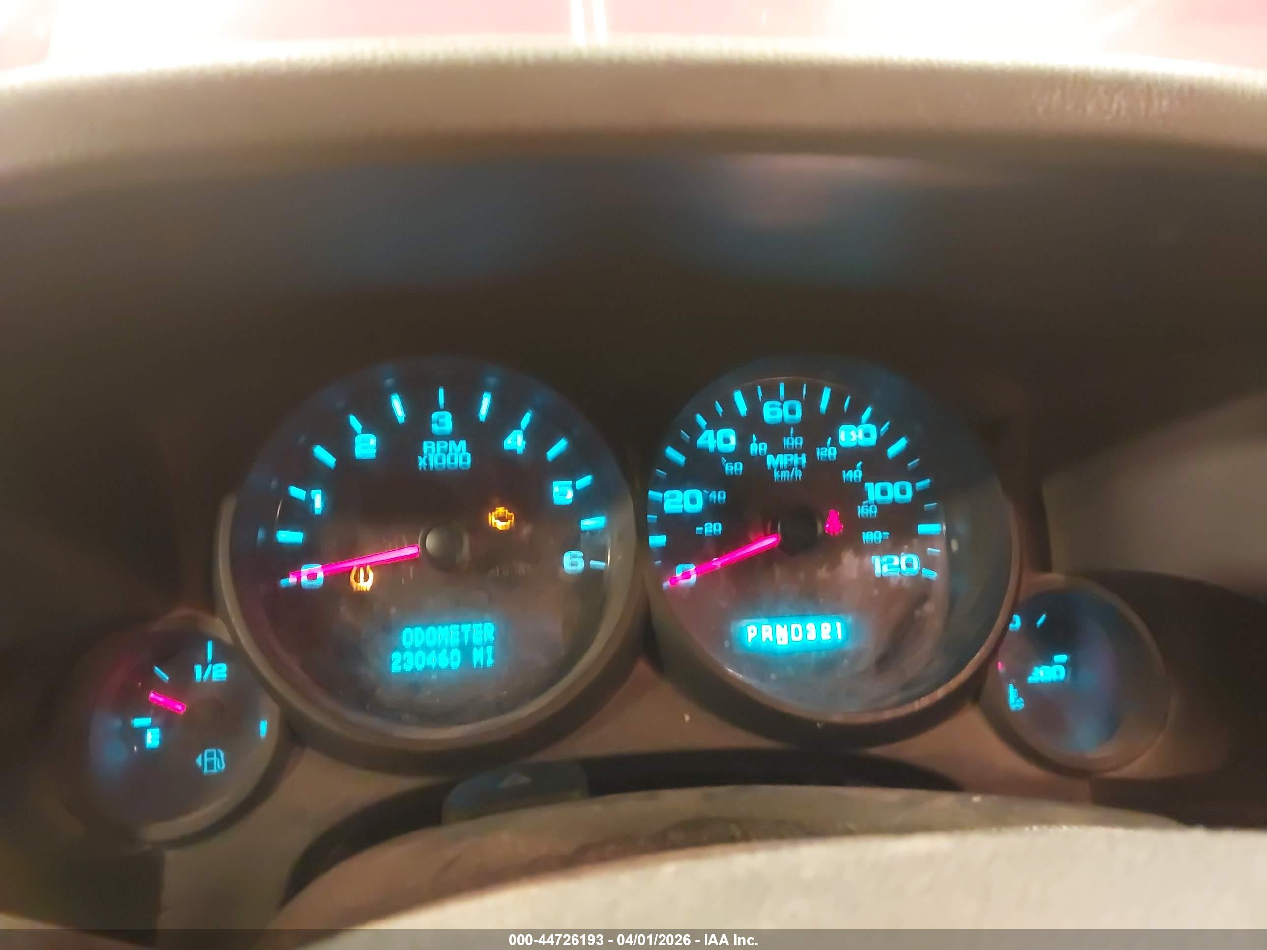 CHEVROLET SILVERADO image 7