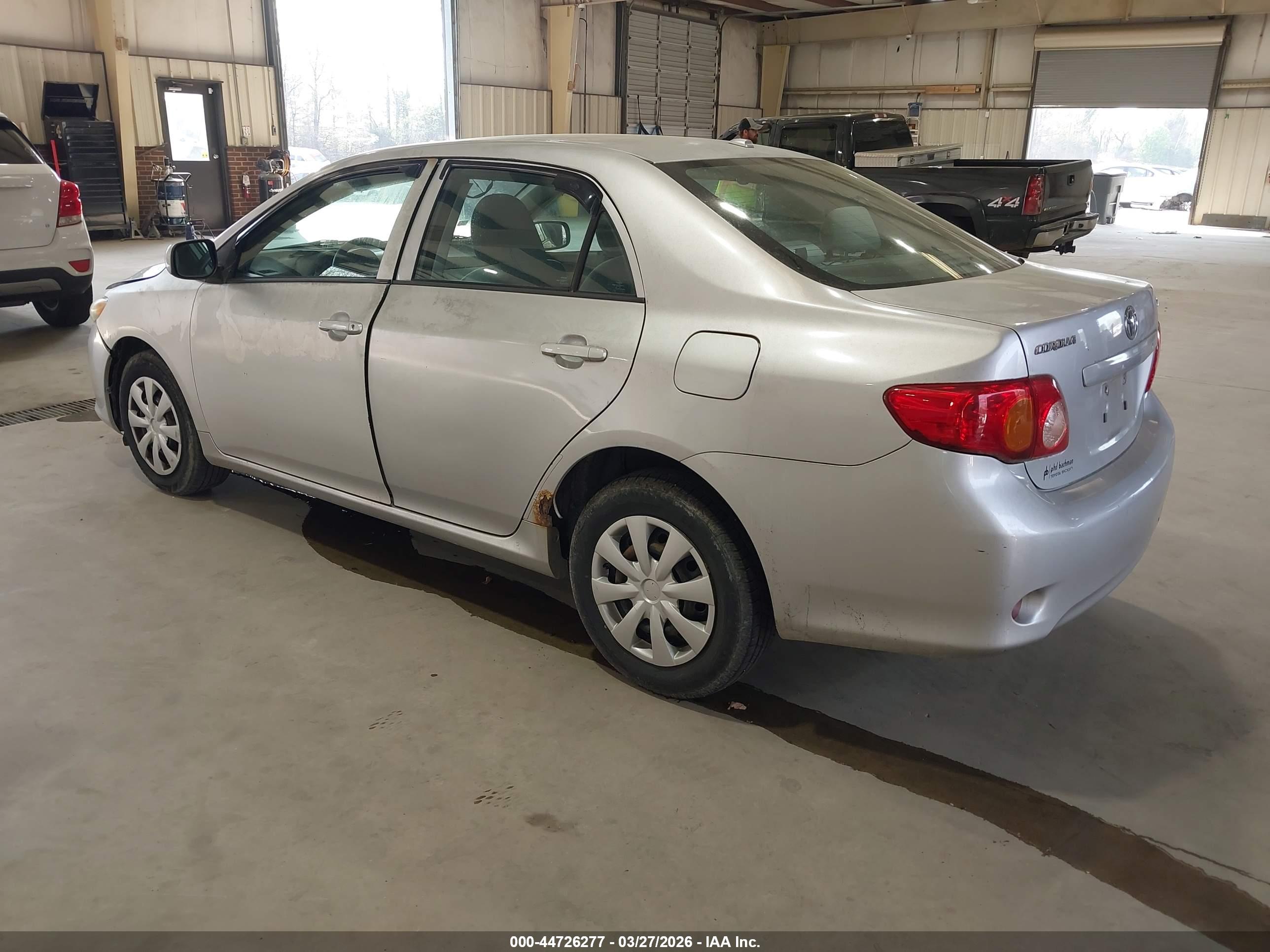 TOYOTA COROLLA image 3