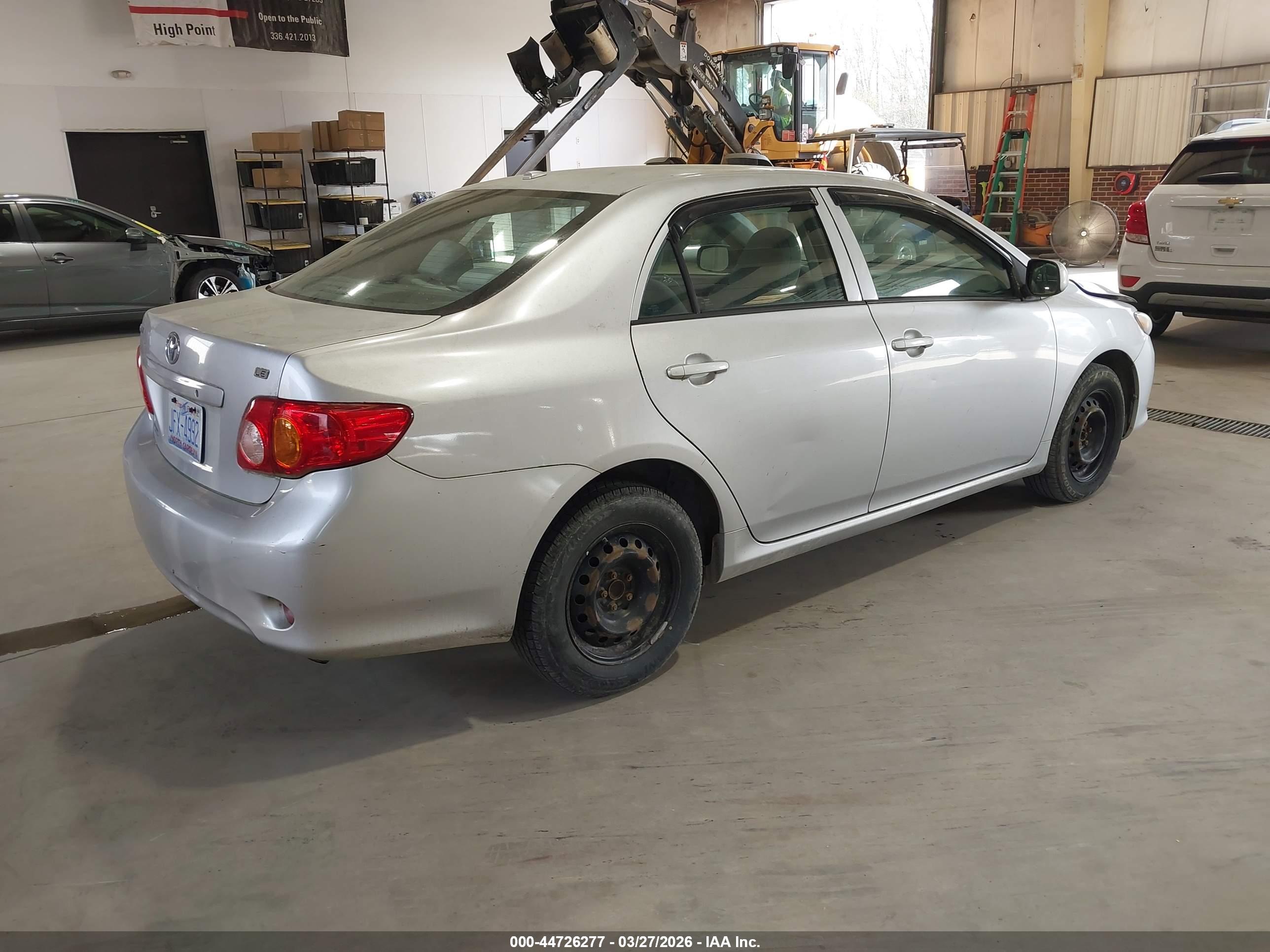 TOYOTA COROLLA image 4