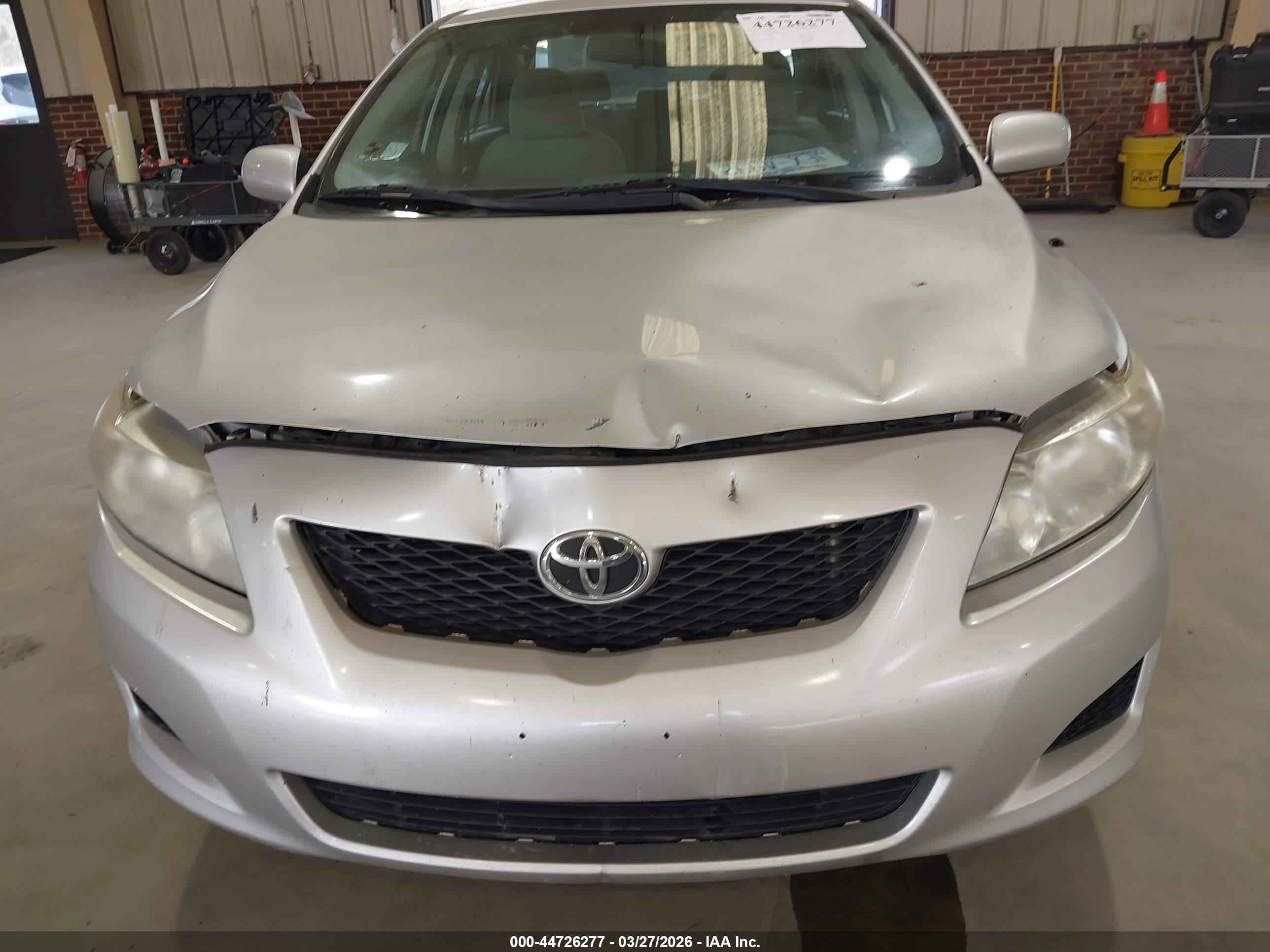 TOYOTA COROLLA image 6