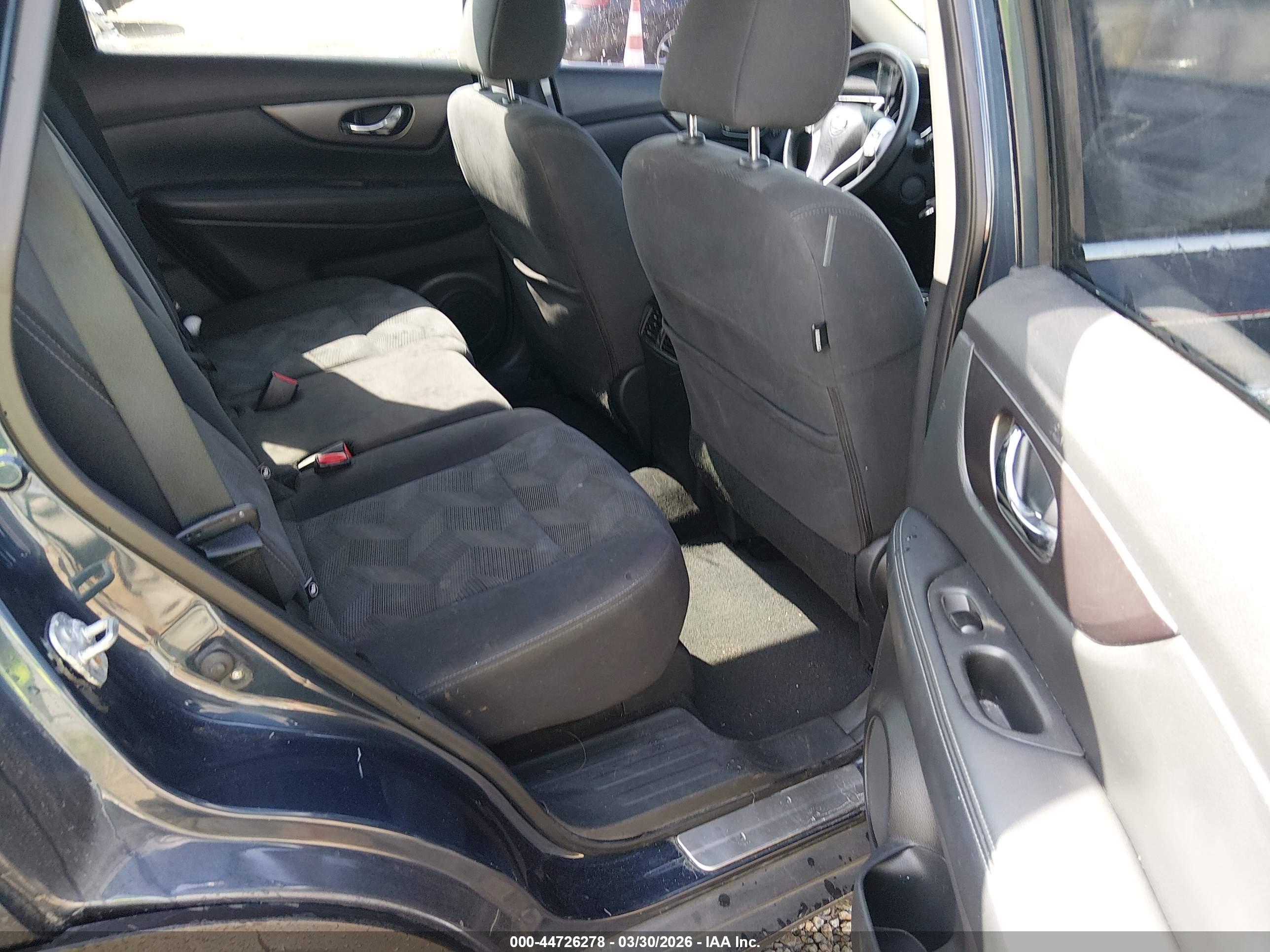 NISSAN ROGUE image 8