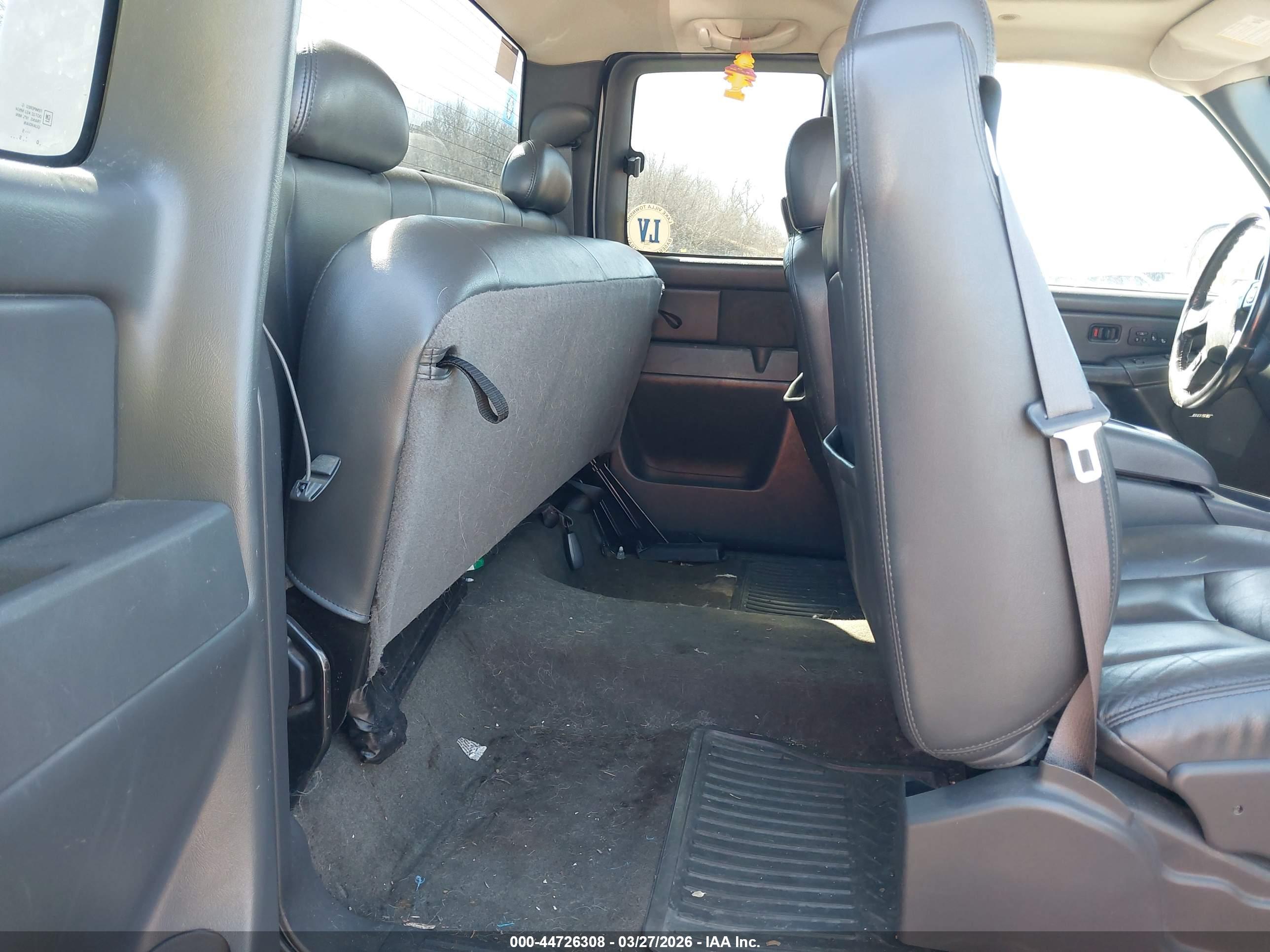 GMC SIERRA image 8